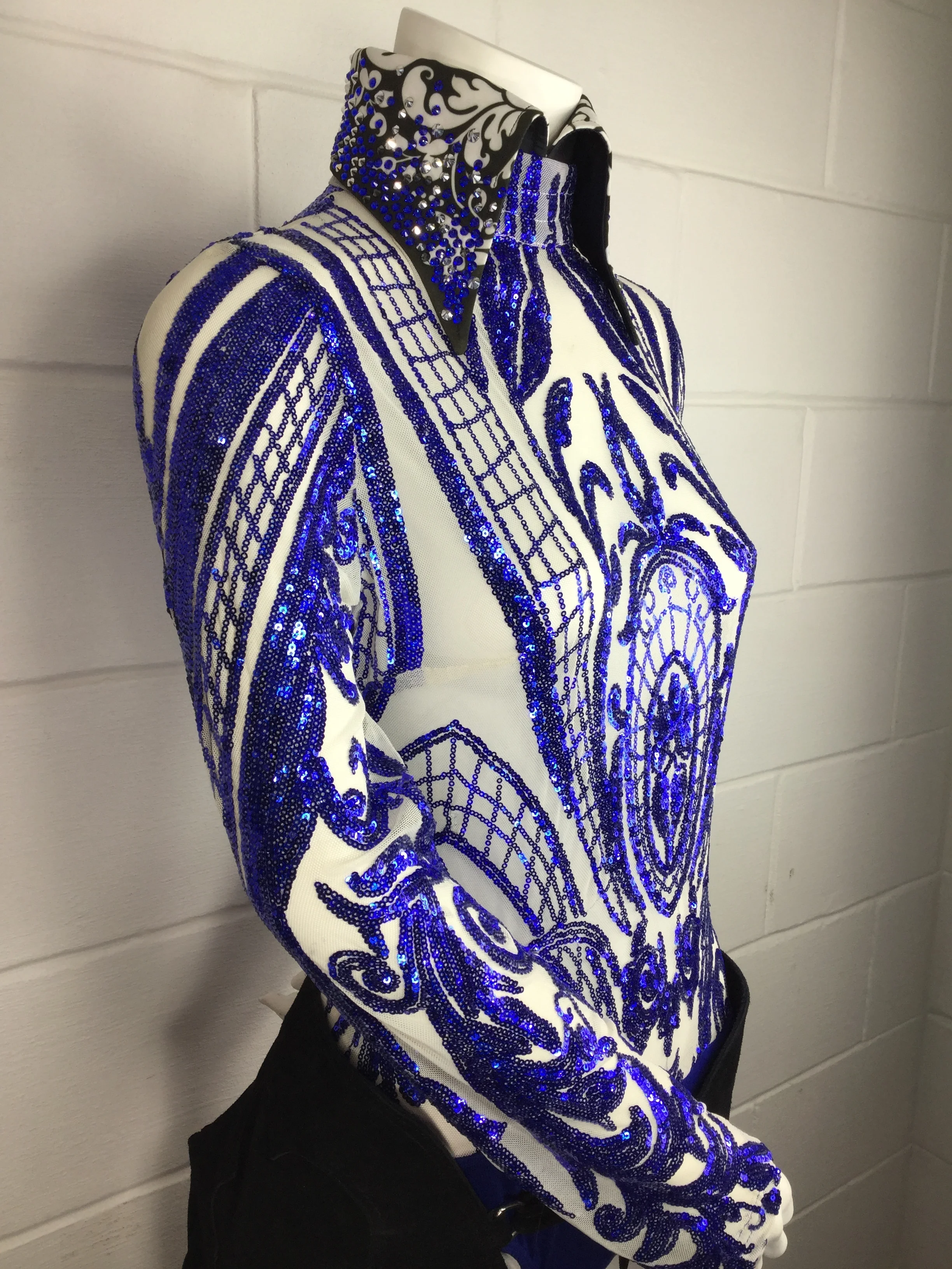 sparkle-ridge-western-show-clothes-horse-show-shirts-cobalt-blue-sequin-collar.jpg