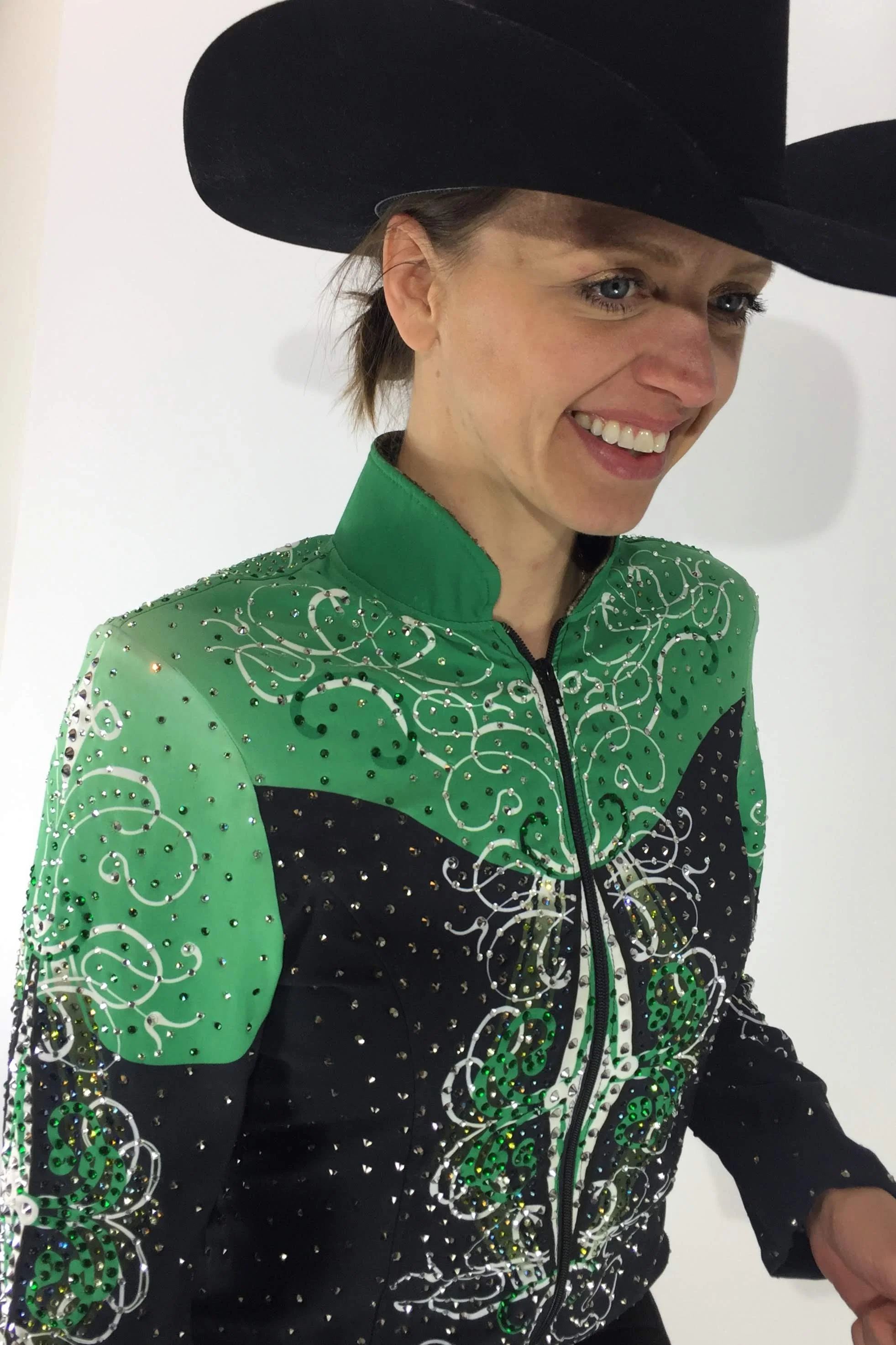 sparkle-ridge-western-show-clothes-anita-wears-classic-green-showmanship-jacket5.jpg