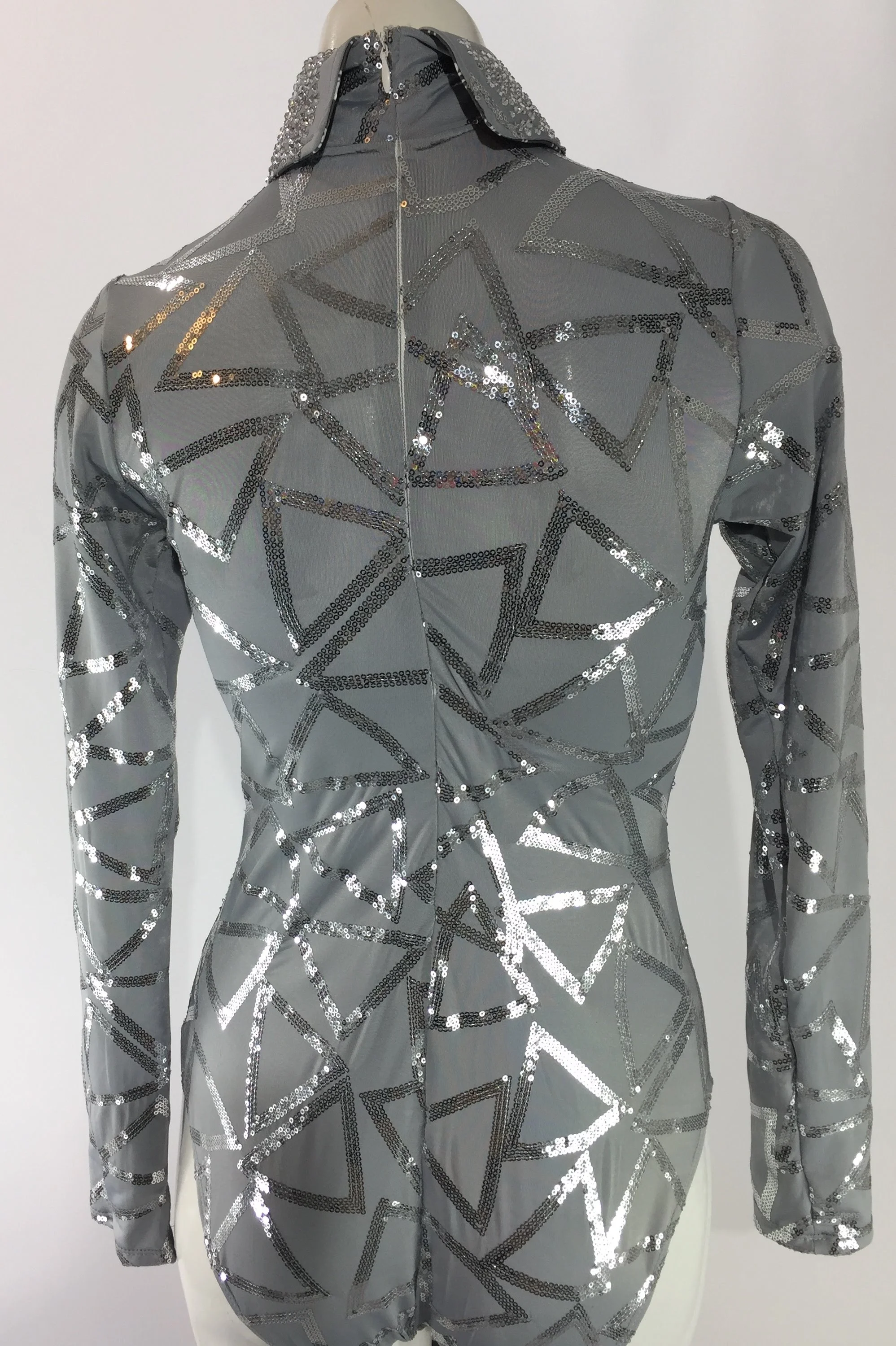 sparkle-ridge-western-show-shirts-silver-triangle-sequin-2.jpg