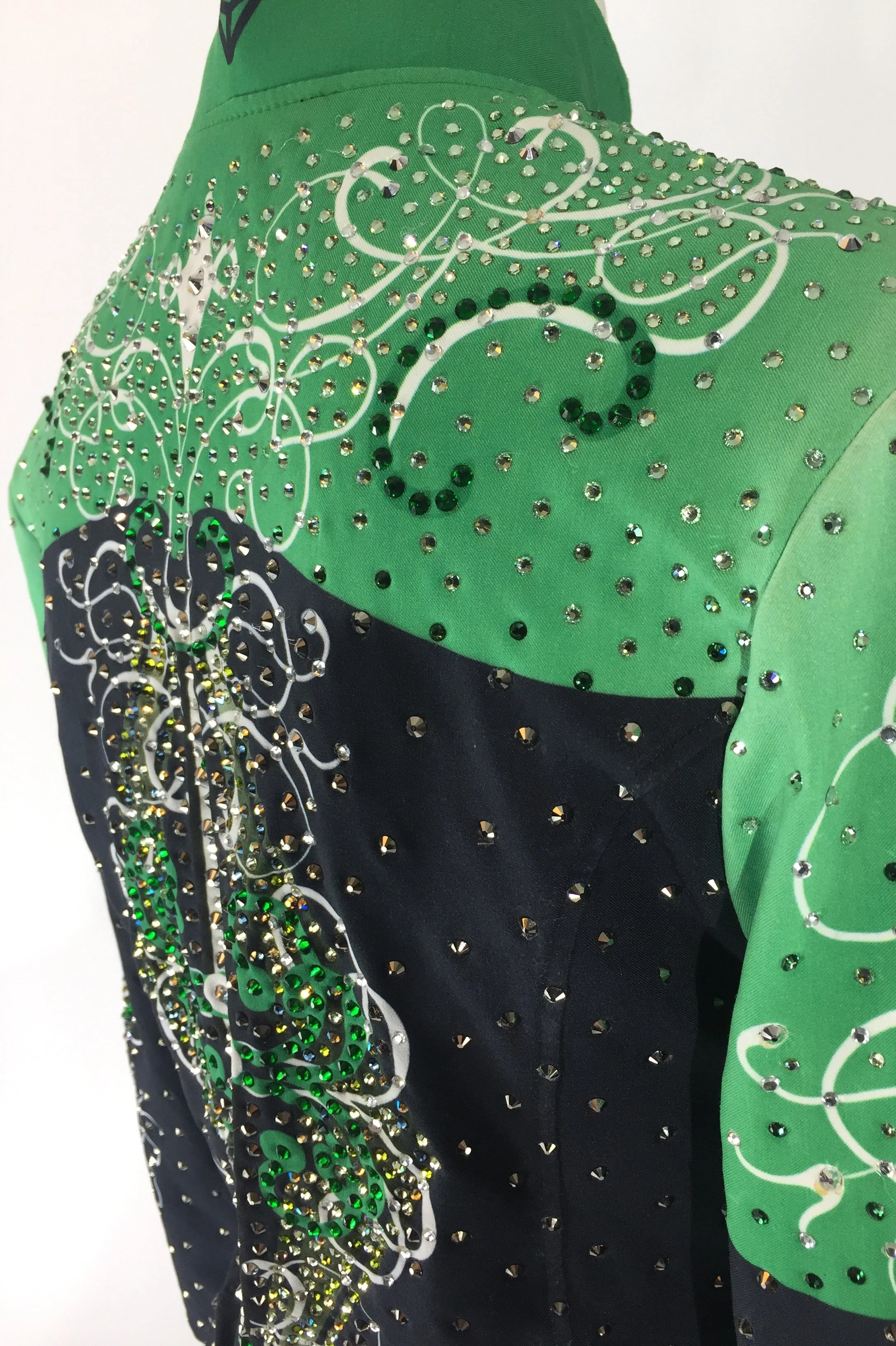sparkle-ridge-green-and-black-classic-showmanship-jacket.jpg
