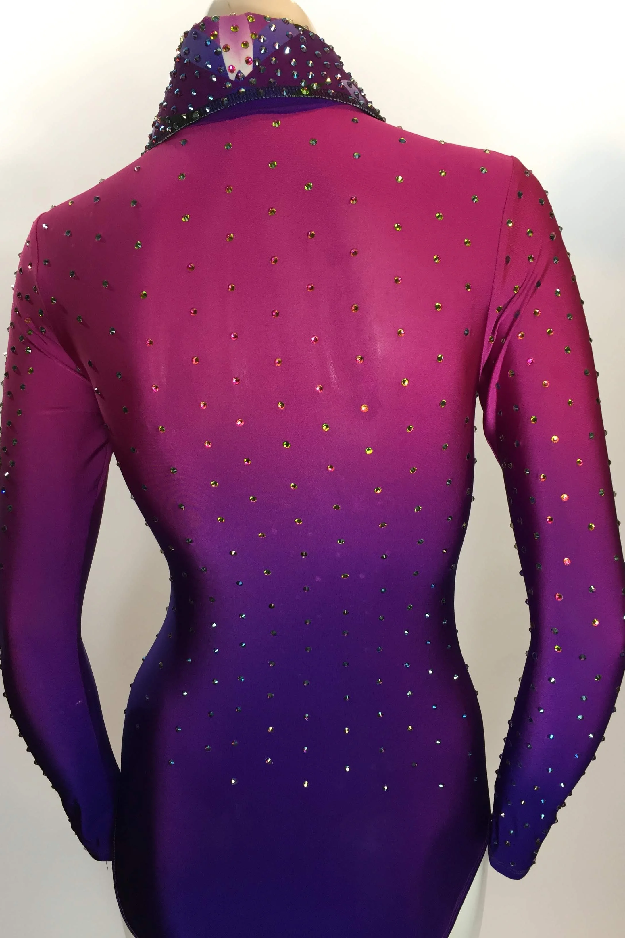 sparkle-ridge-western-show-clothes-purple-colorfade-front-zip-leo-stoned4.jpg