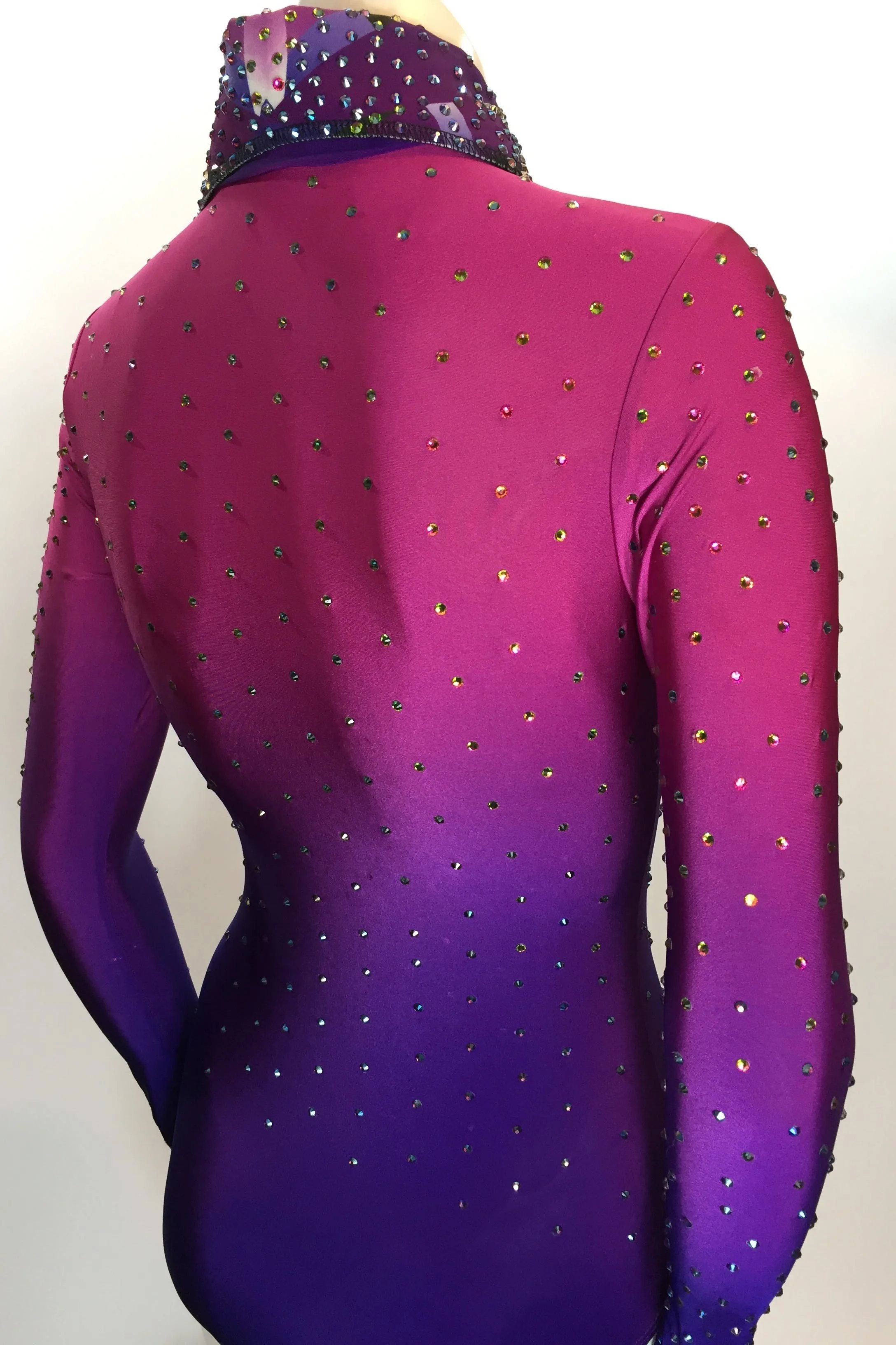 sparkle-ridge-western-show-clothes-purple-colorfade-front-zip-leo-stoned6.jpg