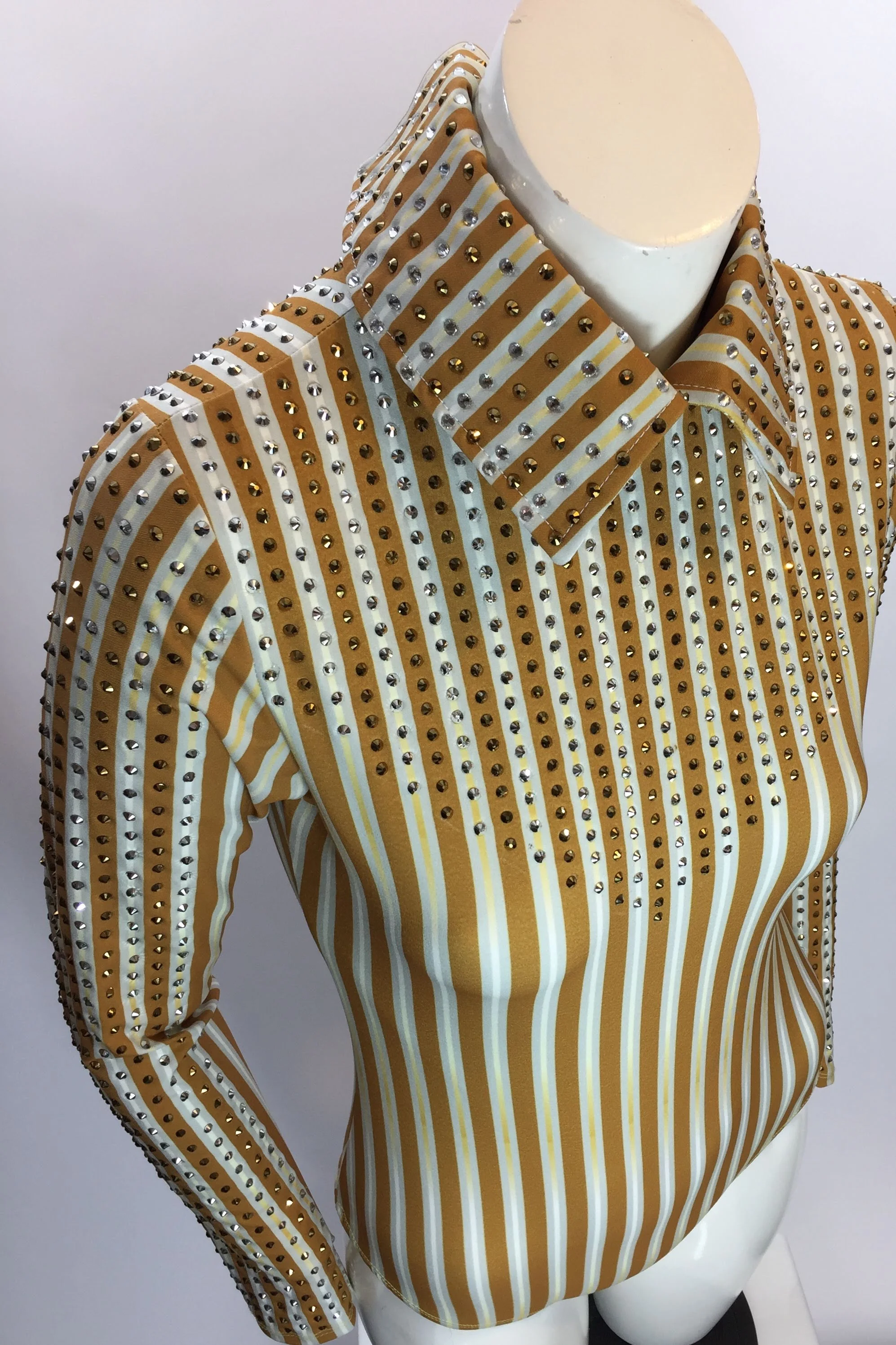 sparkle-ridge-western-show-clothes-stoned-mustard-leo7.jpg