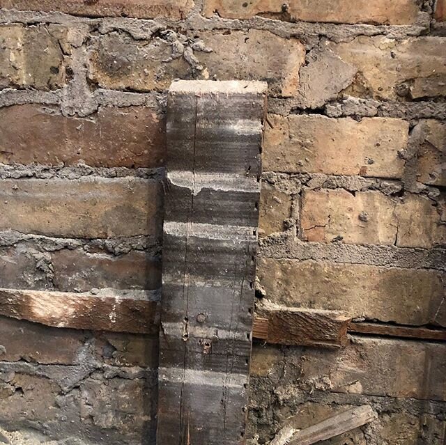 Expose: .
.
1. to make something visible by uncovering it...
2. Cause someone to be vulnerable or at risk...
3. Reveal the true objectionable nature of something or someone...
.
.
Visibility. Risk. Truth. .
These bricks are speaking every truth about