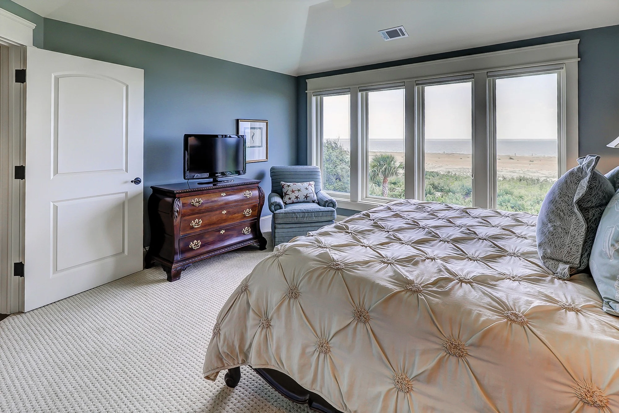16 Planters Row, Port Royal Plantation. Oceanfront masterpiece. SOLD