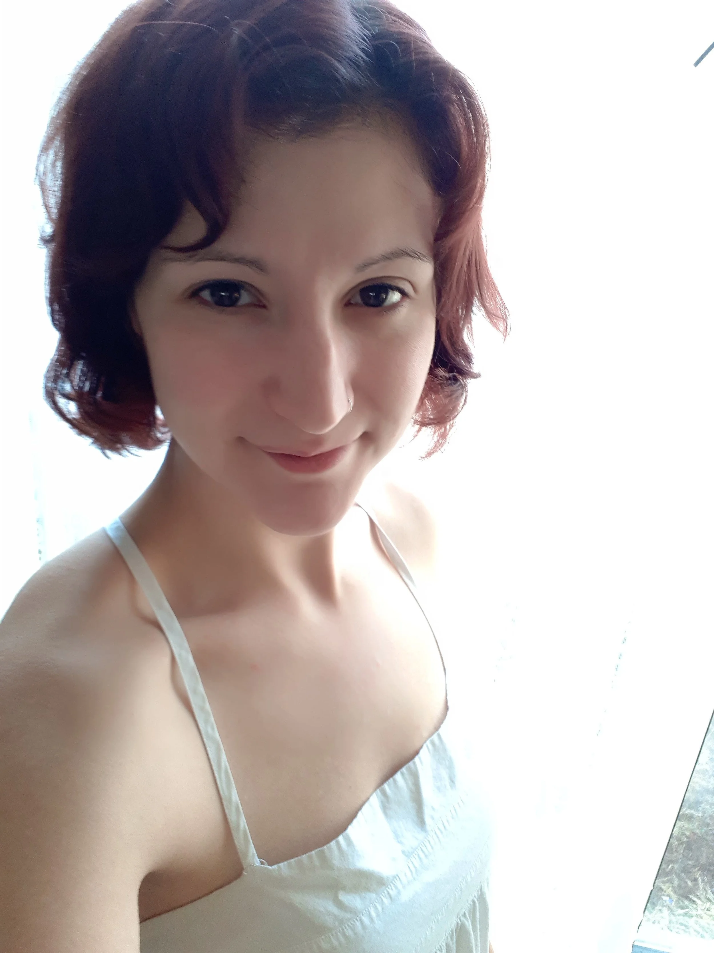 HOPE MOORE Writer. @ashen_owl