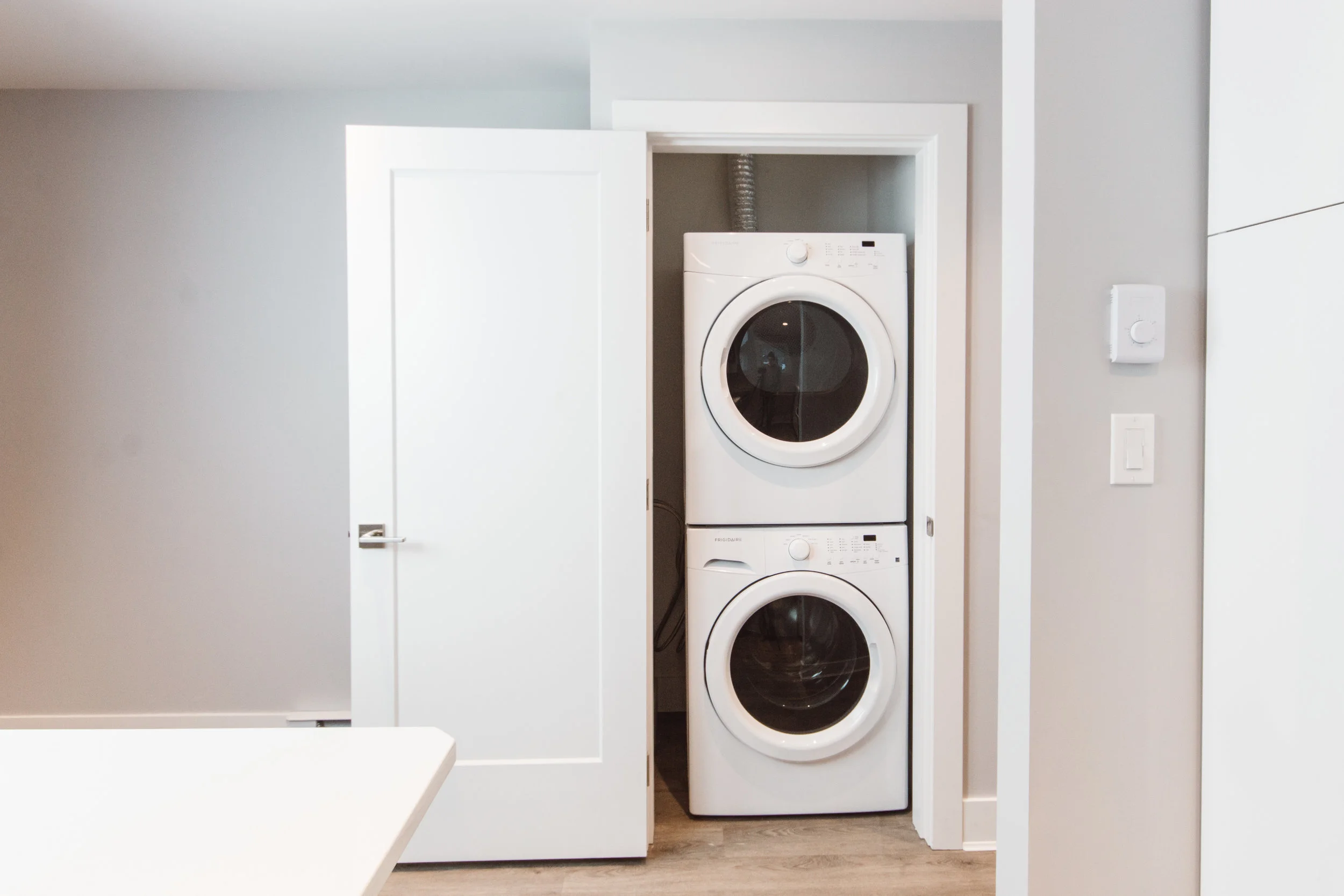 Suite1_Laundry.jpg