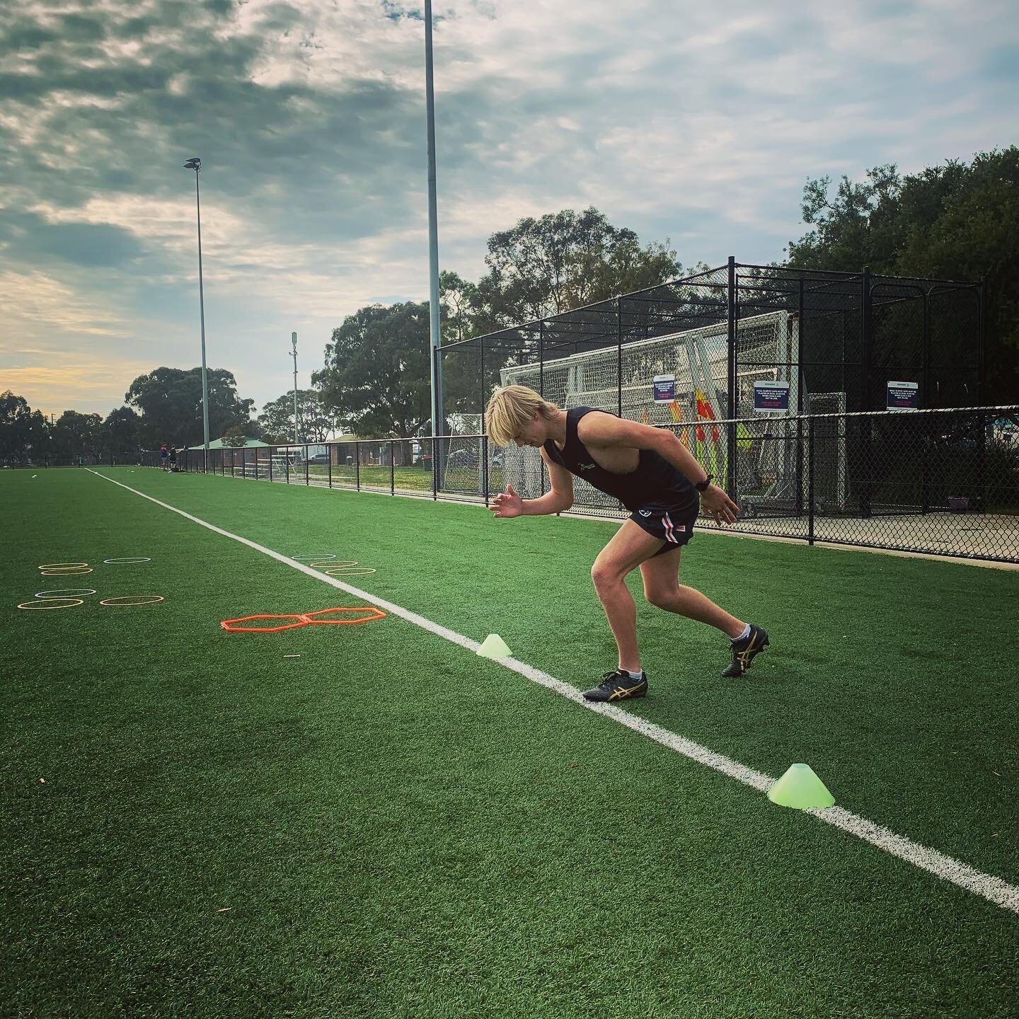 ARE YOU A TEAM SPORT ATHLETE? If you want to get faster at taking off or &ldquo;accelerating&rdquo; in your games - In training you need to VARY YOUR START POSITION. Start in different shapes and stances. You need to get good at taking of from both f