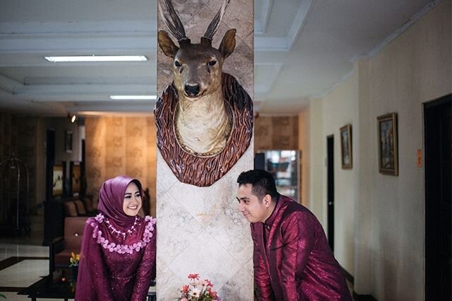 They said YES!! @dara.ibentaro &amp; Rian Engagement Day. #native_visual #nativemoment
.
.
.
.
.
.
#padangphotographer
#photographerpadang
#engagementphotos 
#minangwedding