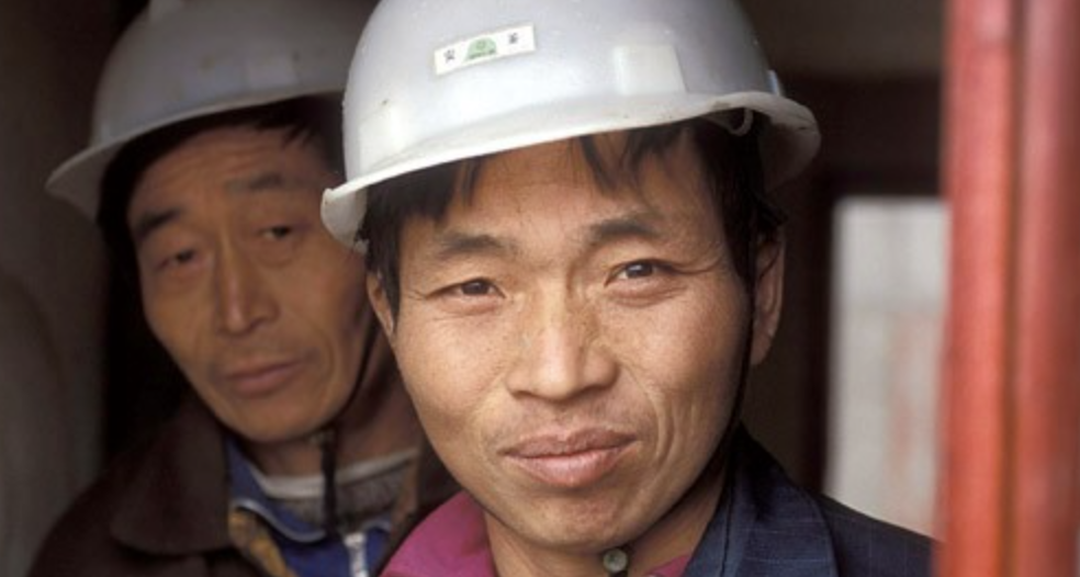 Working And Living Conditions Of Migrant Chinese Construction Workers In Singapore