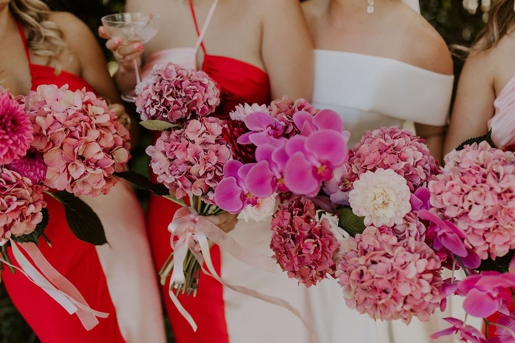 ❤️💕 The most delicious colour combo 💕❤️

Florals @ludiamondflowers 
Photography @emilyhugo.photography 

#weddingstyle #colourcombo #pinkandred #weddingstyling #weddingflowers #weddinginspo #planning #weddingplanning