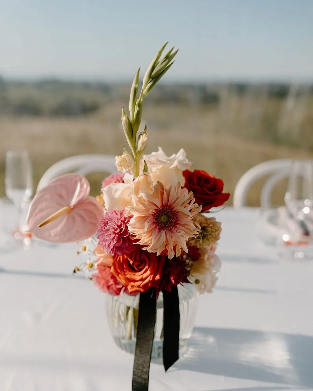 Did you know that when you choose a floral stylist, you are not just picking pretty flowers?

You get someone who is on your team.

From finding the best seasonal options, to curating colours, styles, and the overall visual mood of your day, your flo