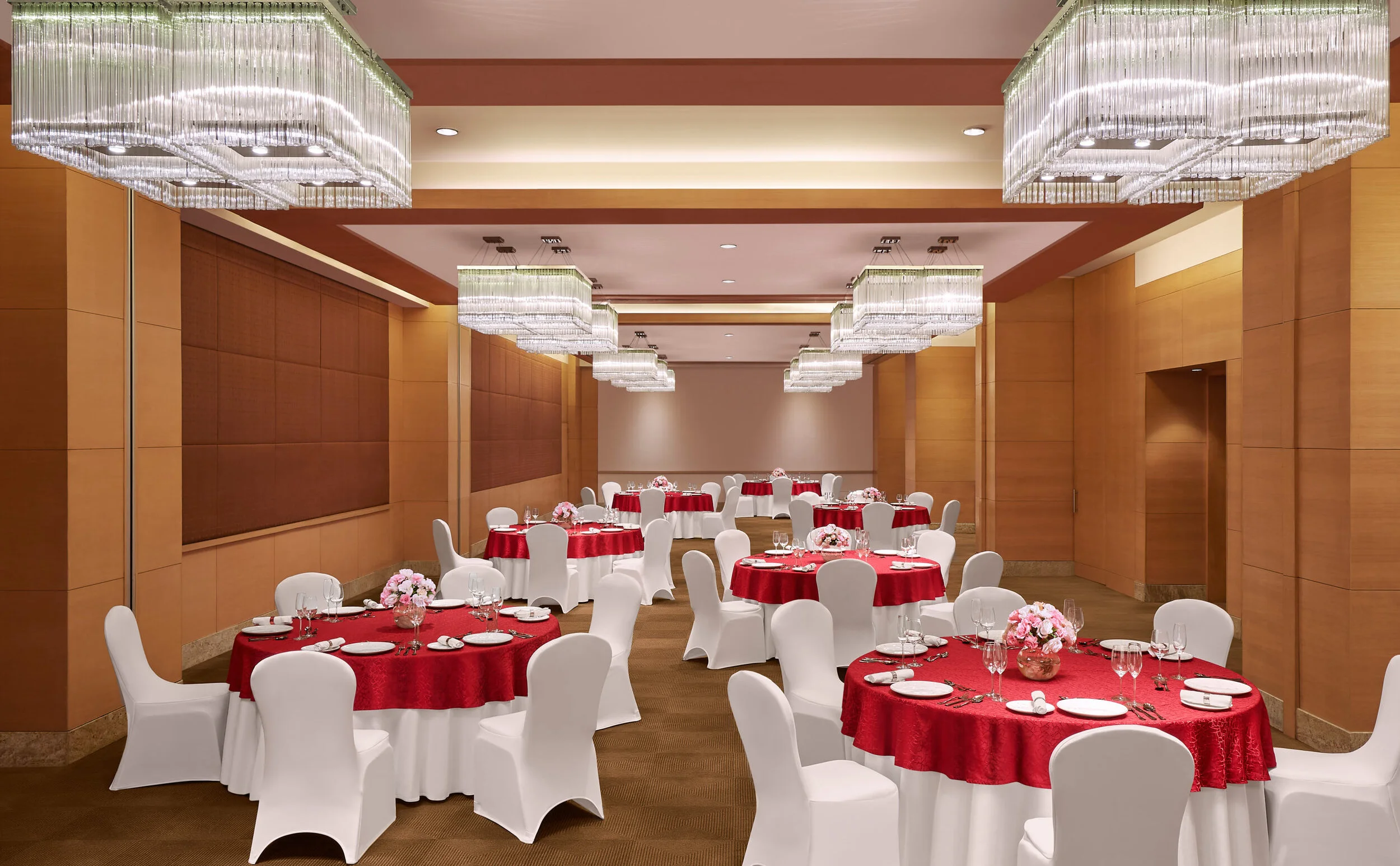 GHM_GrandSalonSocial_1296.jpg