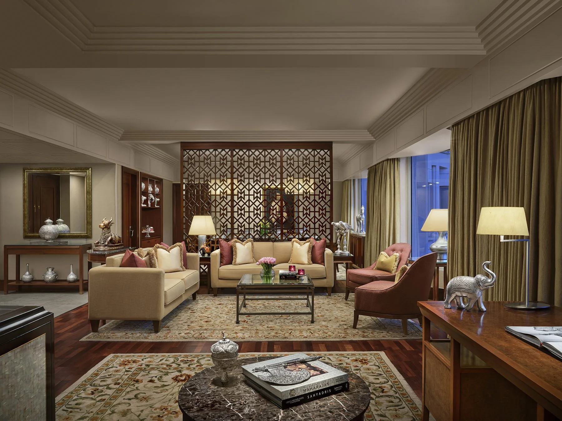 5-TLM_MaharajaSuiteLiving_0460FW.jpg