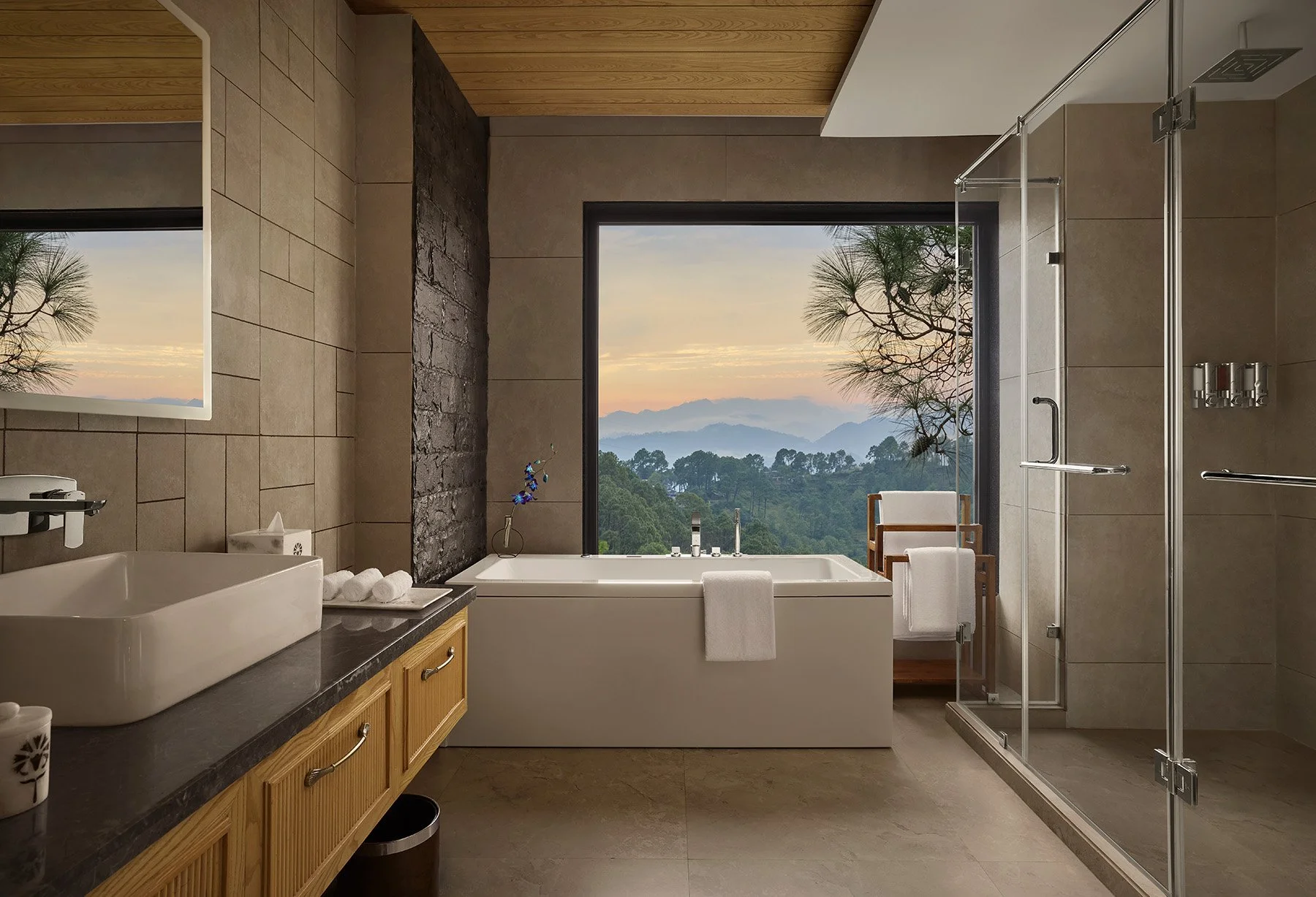 Storii by ITC, Naina Tikkar, Himachal