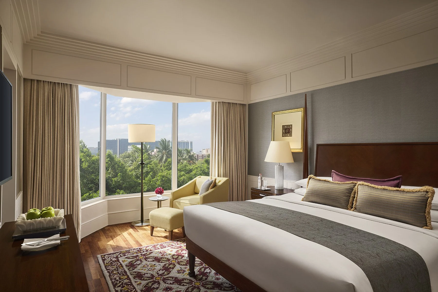 15-TLM_RoyalClubParlourSuite717Bed_2108FW.jpg