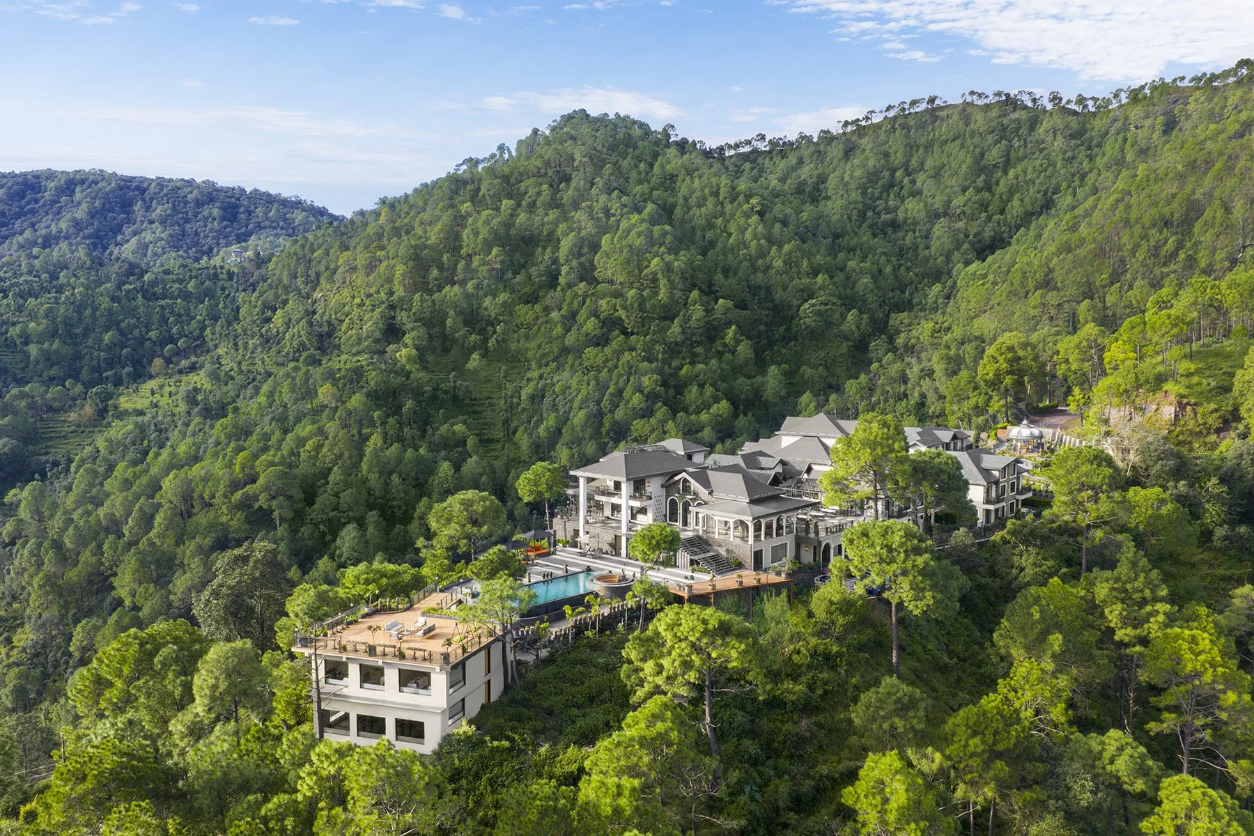 Storii by ITC, Naina Tikkar, Himachal