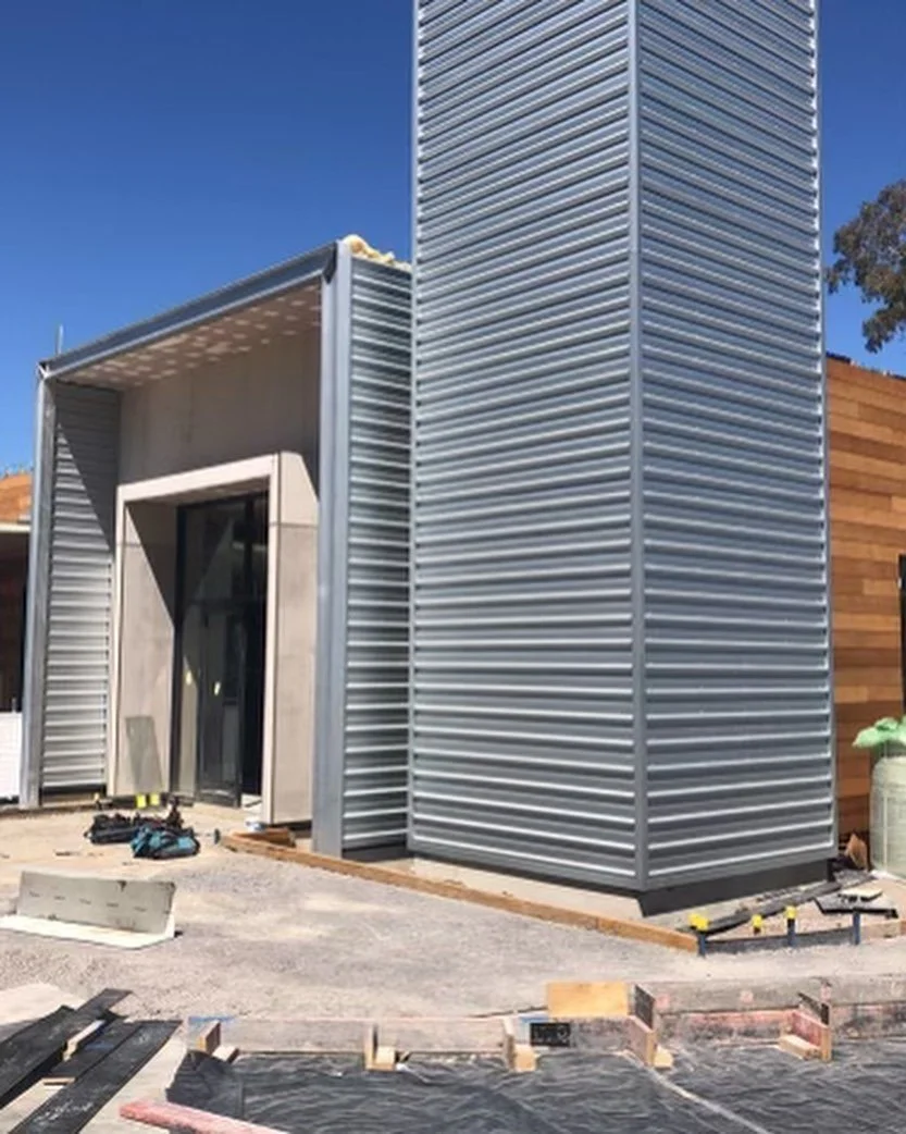 Dandenong Mixed Development almost complete 
7 Eleven 
Taco Bill
Car Wash 

#wallcladding 
#roofingmelbourne 
#colorbondroofing 
#metroll