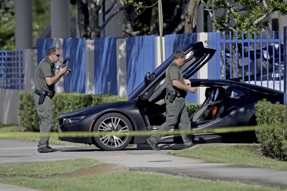 (John McCall/South Florida Sun-Sentinel via AP)