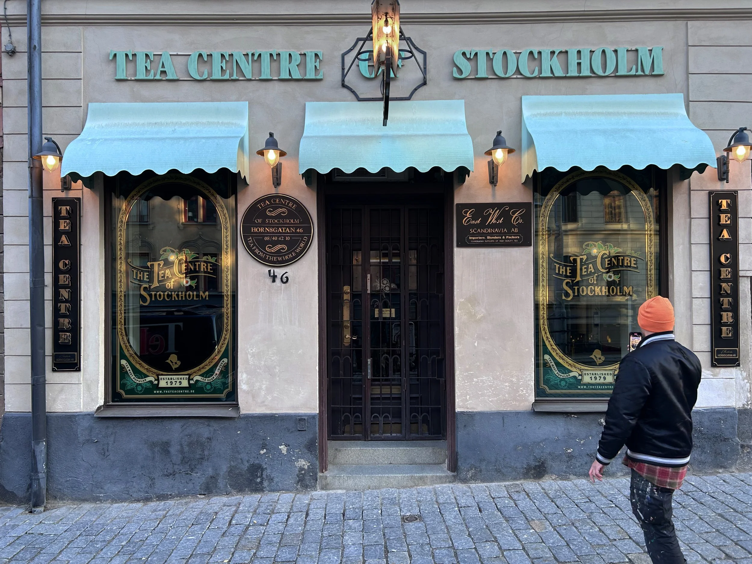 SthlmTeaCentre_GoldLeaf.jpg