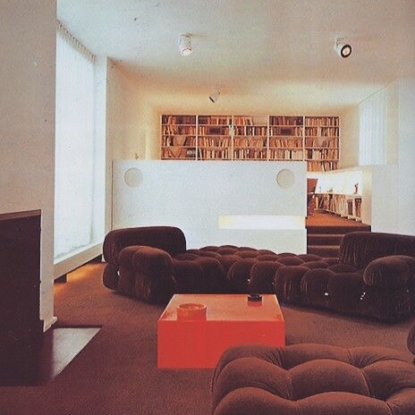 Sunday Stimulate. Franzen Apartment, new York, Ulrich Franzen 1977. .
.

#contemporaryart #arte #love #sculpture #culture #instagood #gallery #photo #exhibition #apartmen #shirokuramata #mariobotta #design #newyork #interiordesign #ShigeruUchida #arc