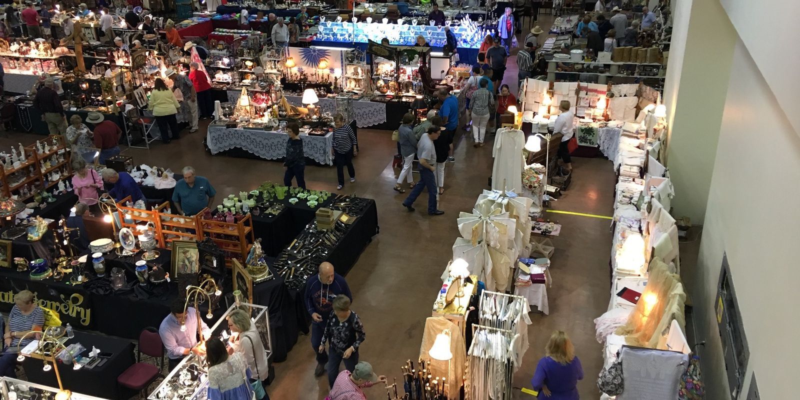 RuidosoConventionCenter_TradeShow.jpg