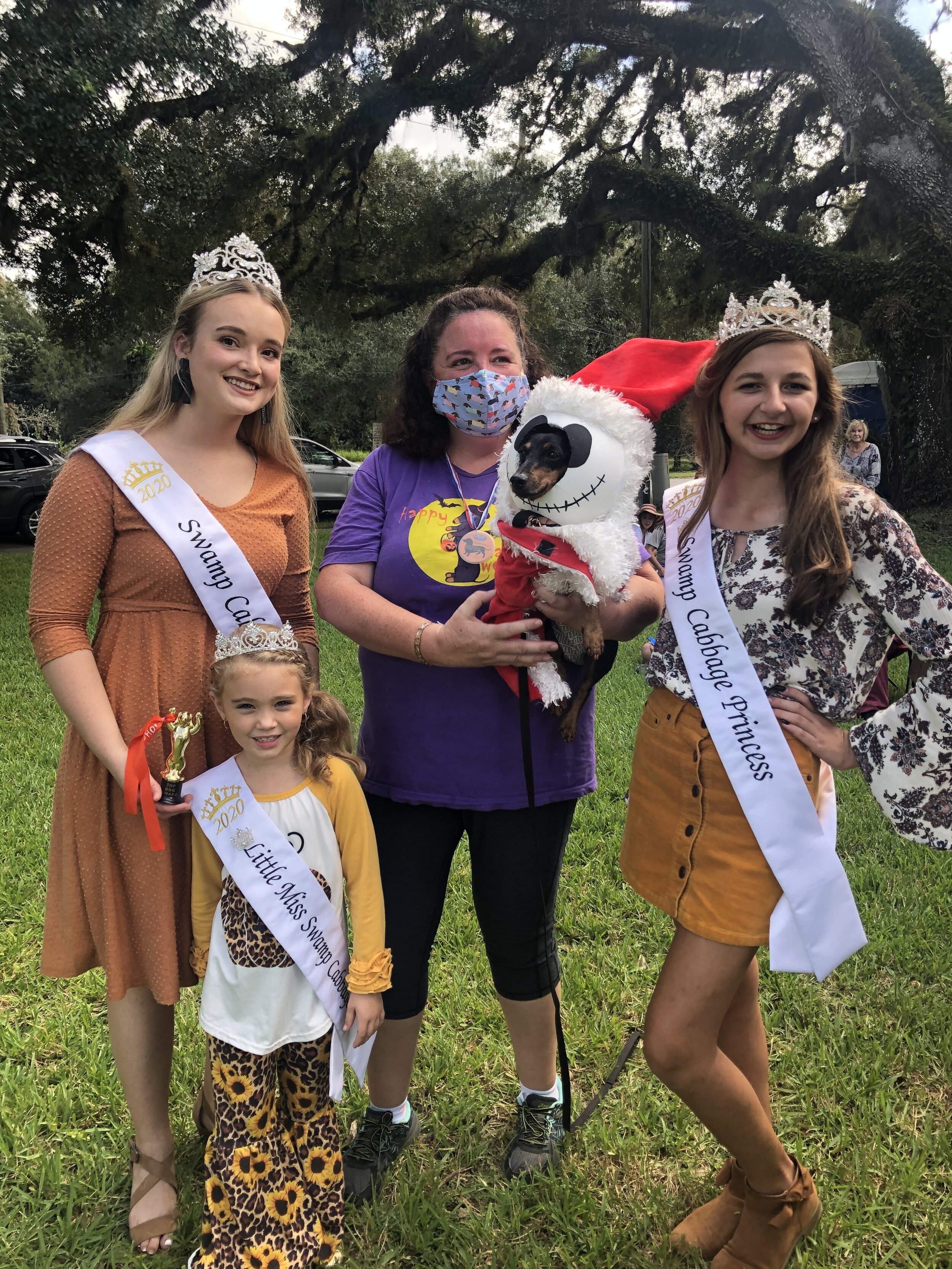 Tampa Doxie Posse - Winner of the Most Creative Costume