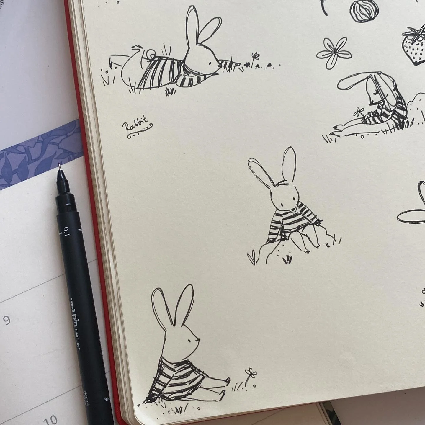 Sketchbooking doodles for ideas-in-the-making 🤍 🍃 

.
.
.
#thursday #sketchbook #sketchbookdrawing #childrensbookillustration