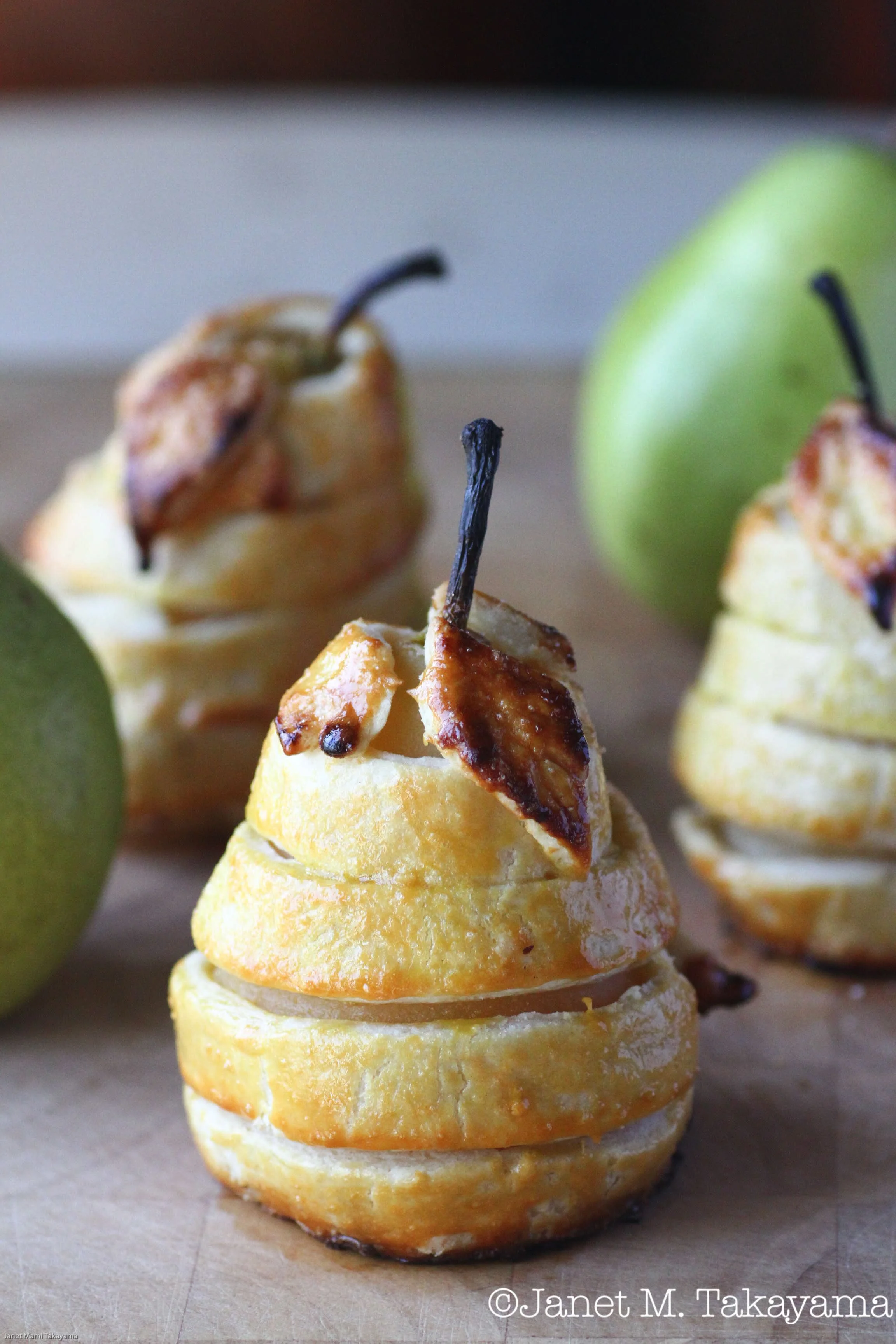 Mini Pear Pies