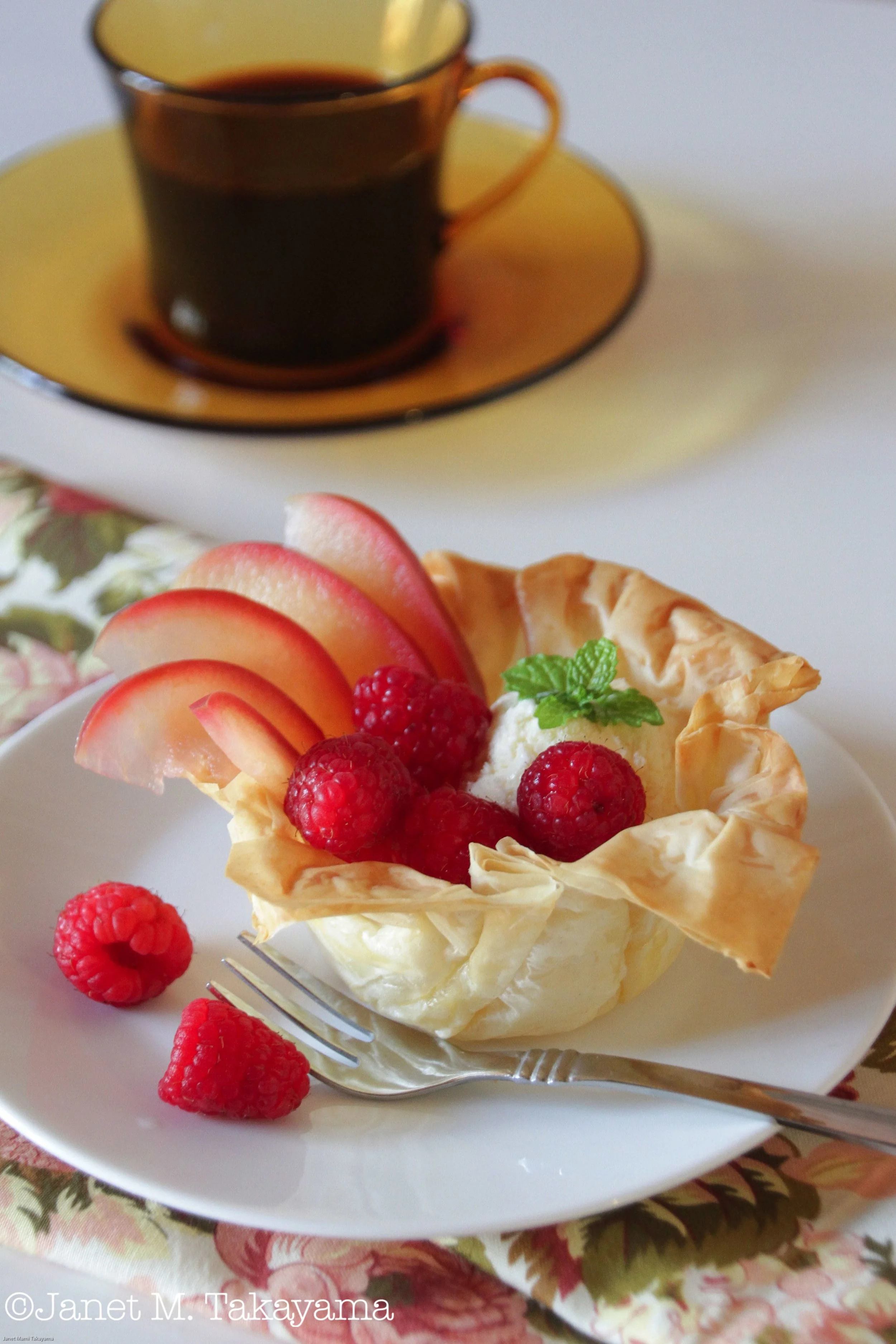 Apple and Raspberry Phyllo Cups