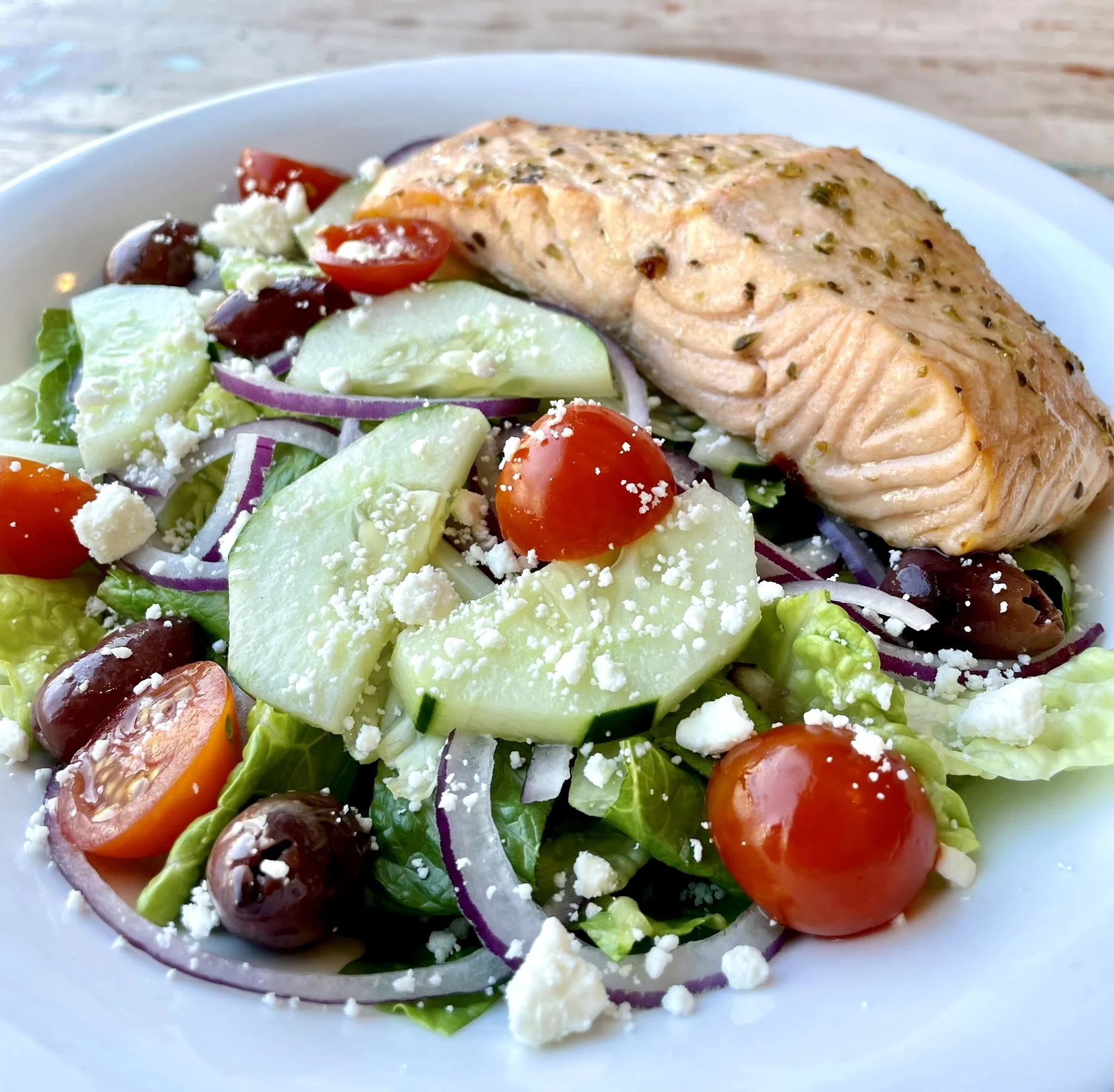 mediterranean salmon salad