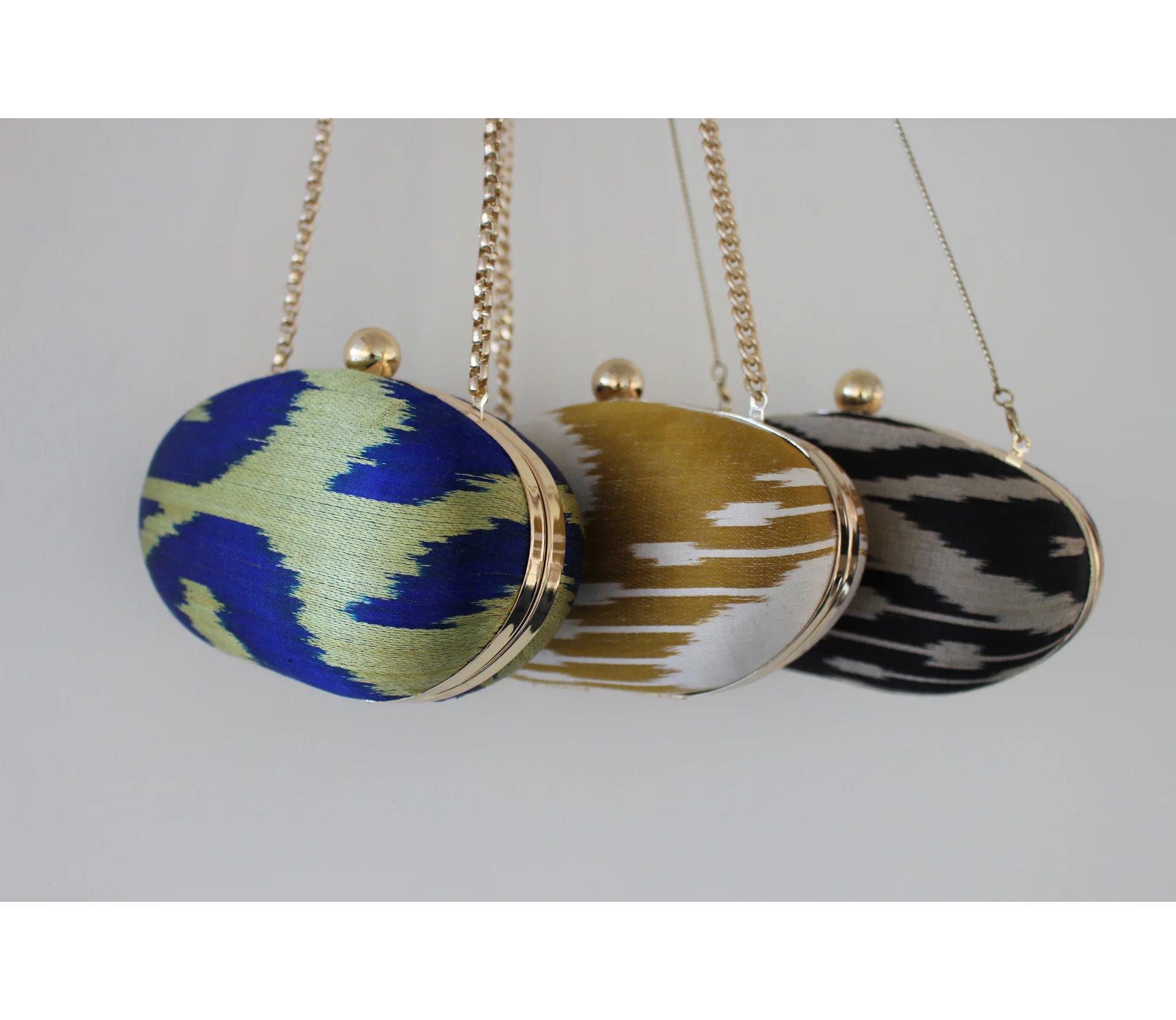 Saffina Oval - only black in stock