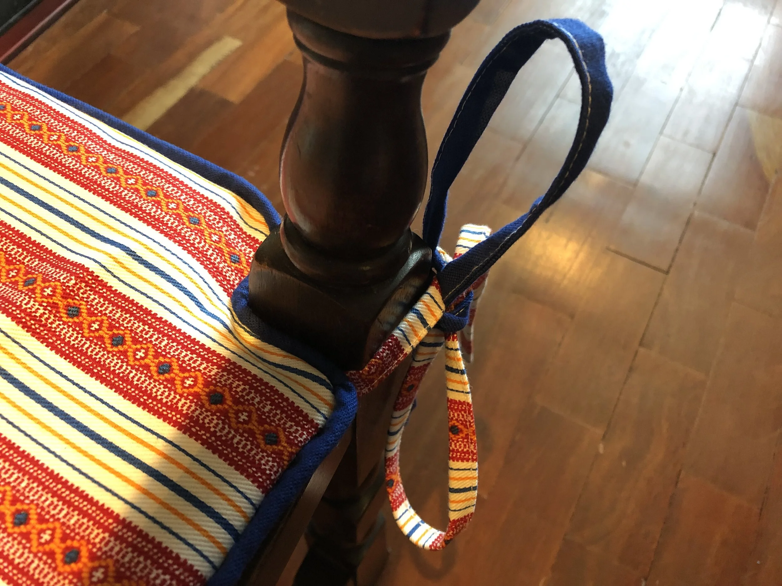 Detail of contrasting ties