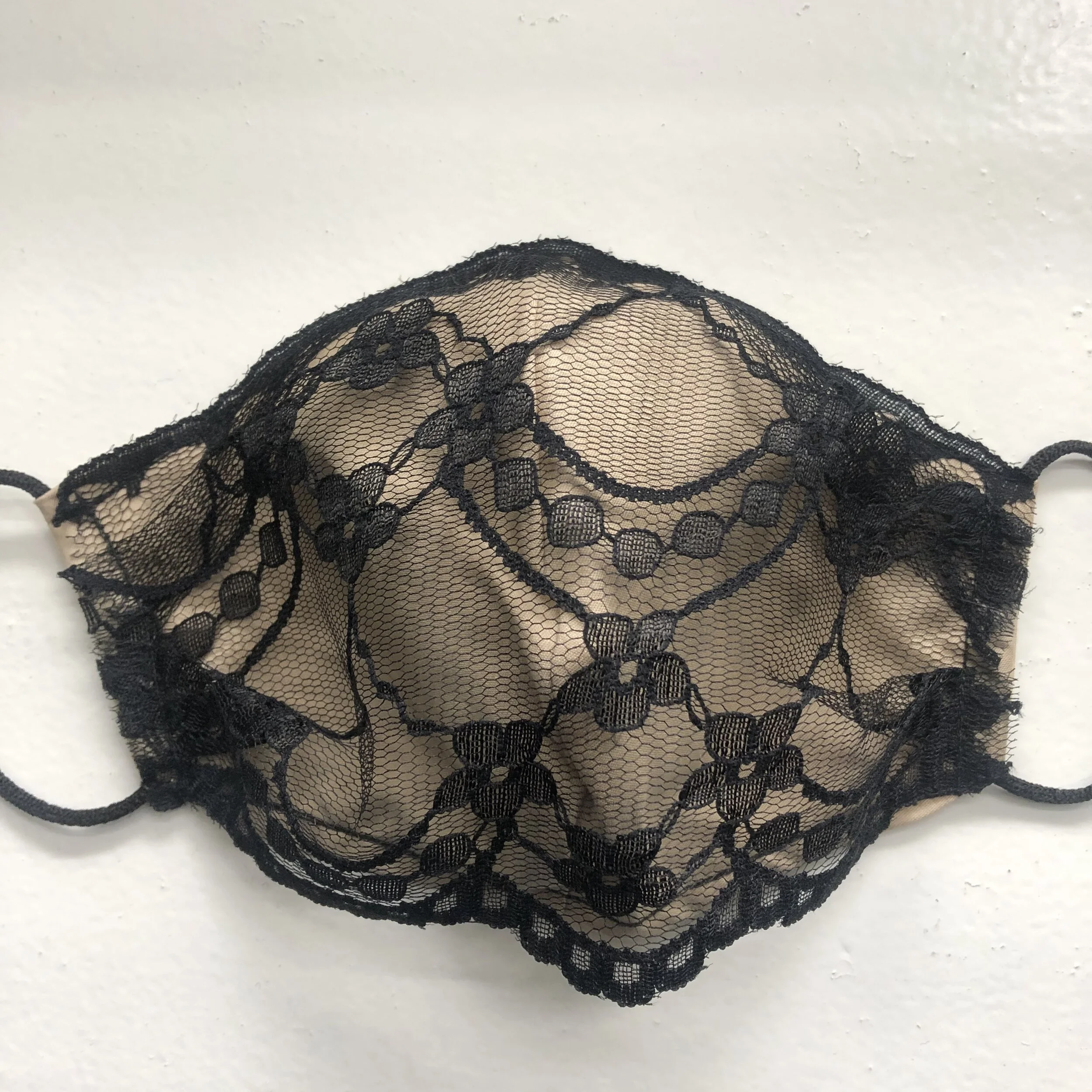 lace neutral back.JPG