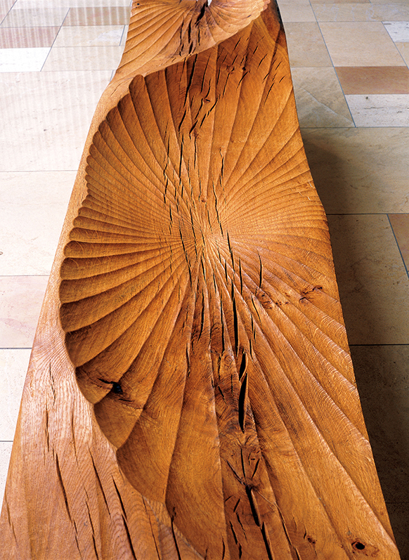 Kissing Bench, detail, (2006) . 3 Pacific Place, Hong Kong. Photo: Jacqui Hurst