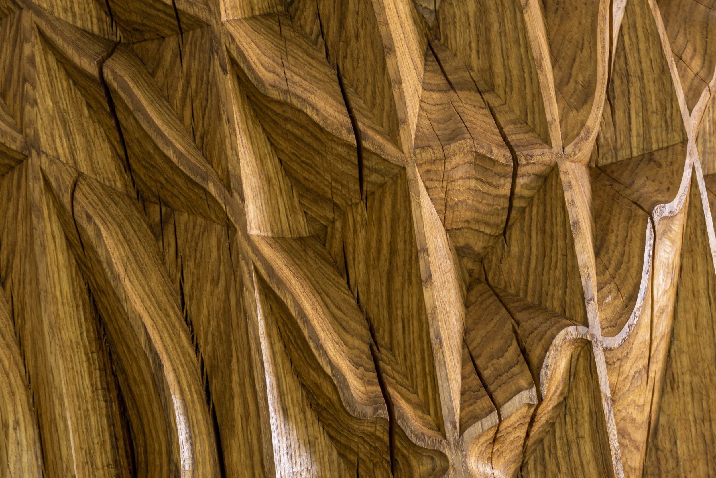 Uovo - detail of the carving 2.jpg