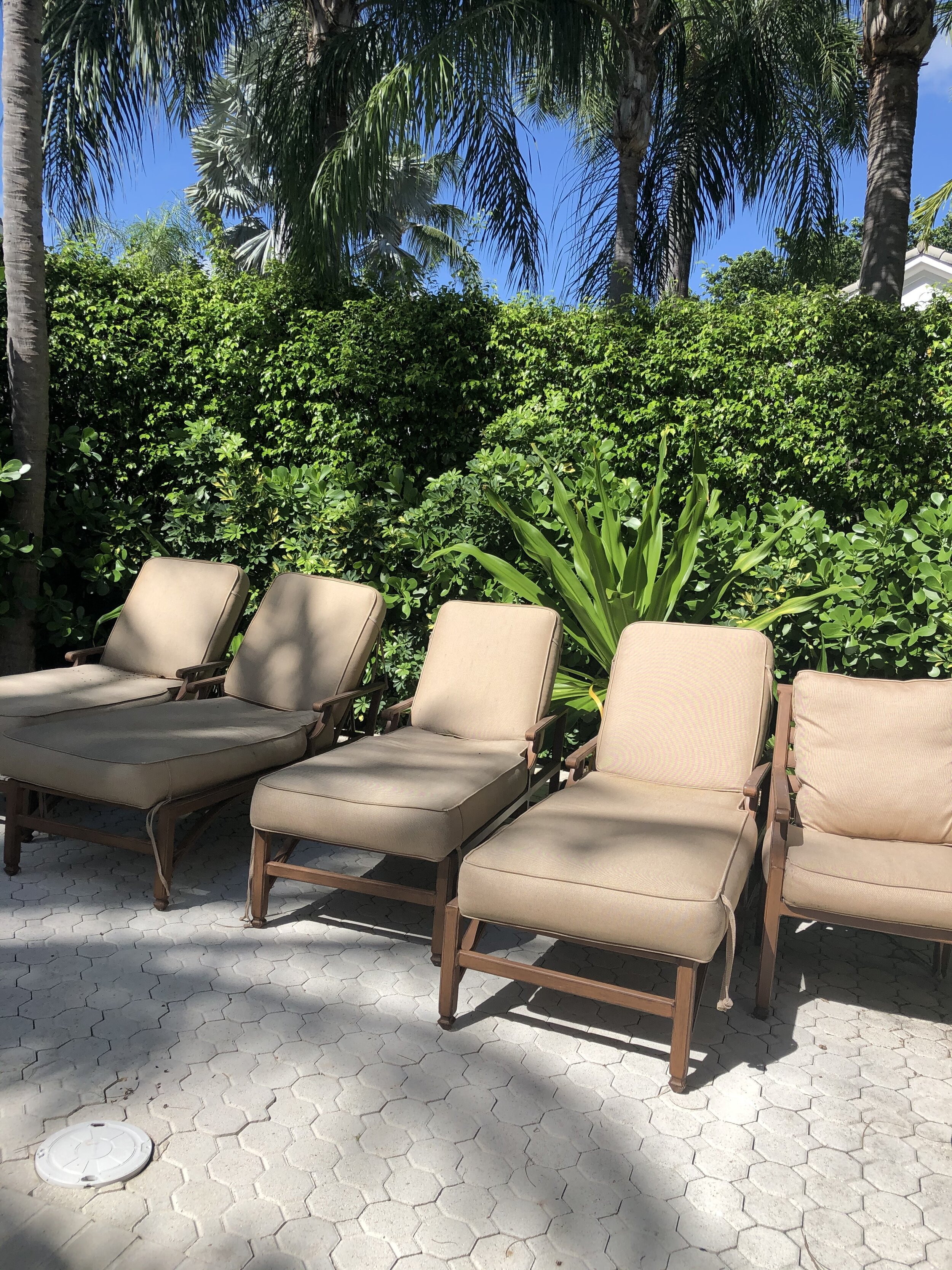 Incredible Outdoor Furniture Set