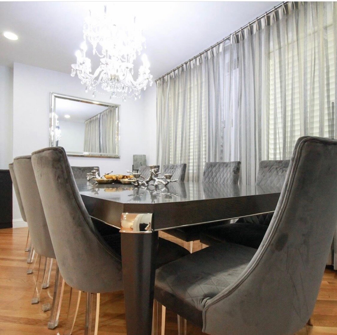 Gorgeous Long Transitional Dining Room Table