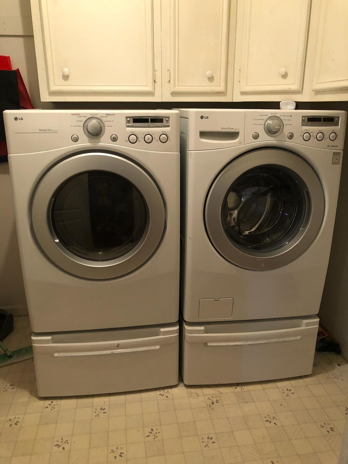 LG Washer and Gas Dryer Set