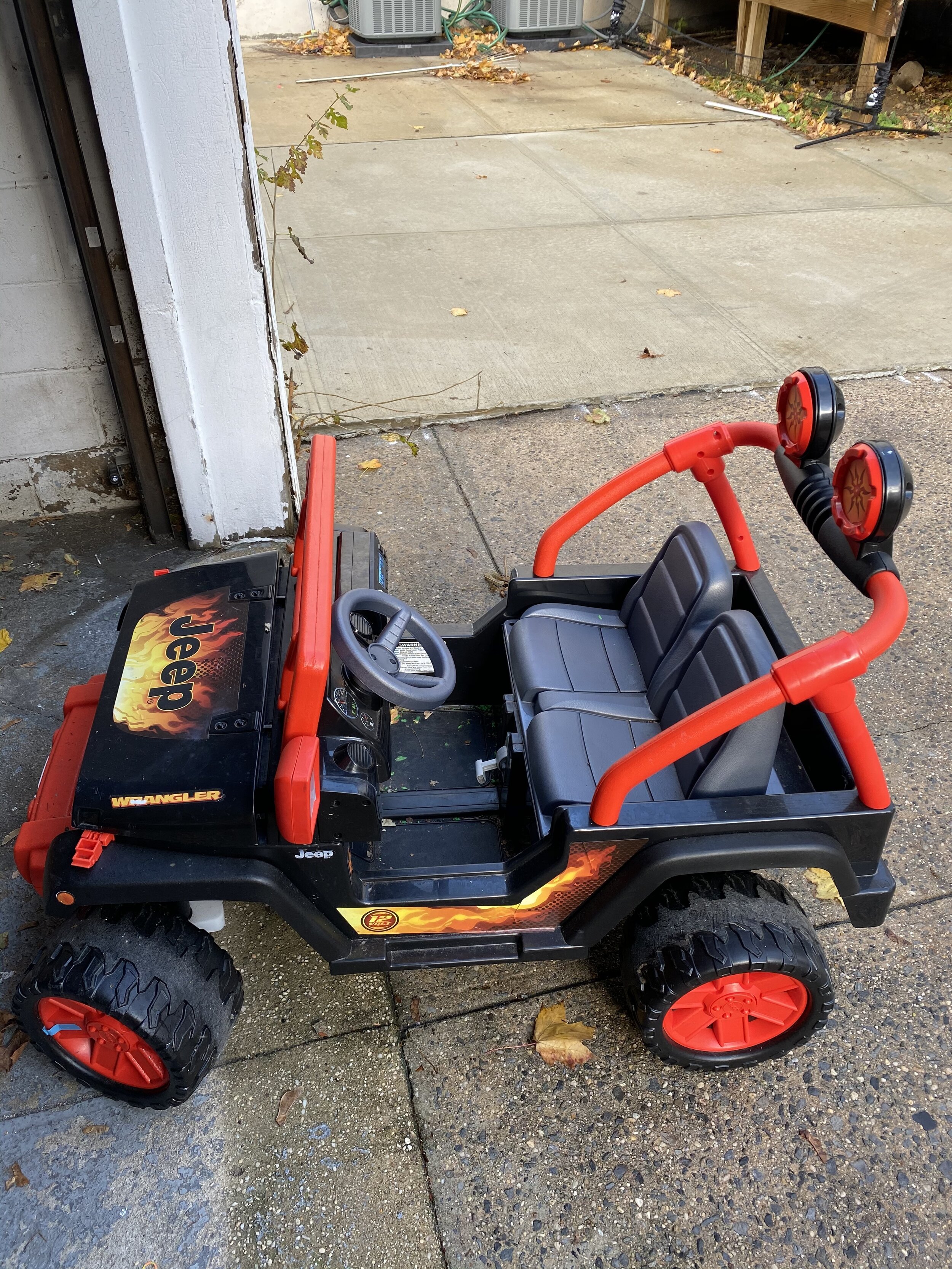 Power Wheels Jeep Car