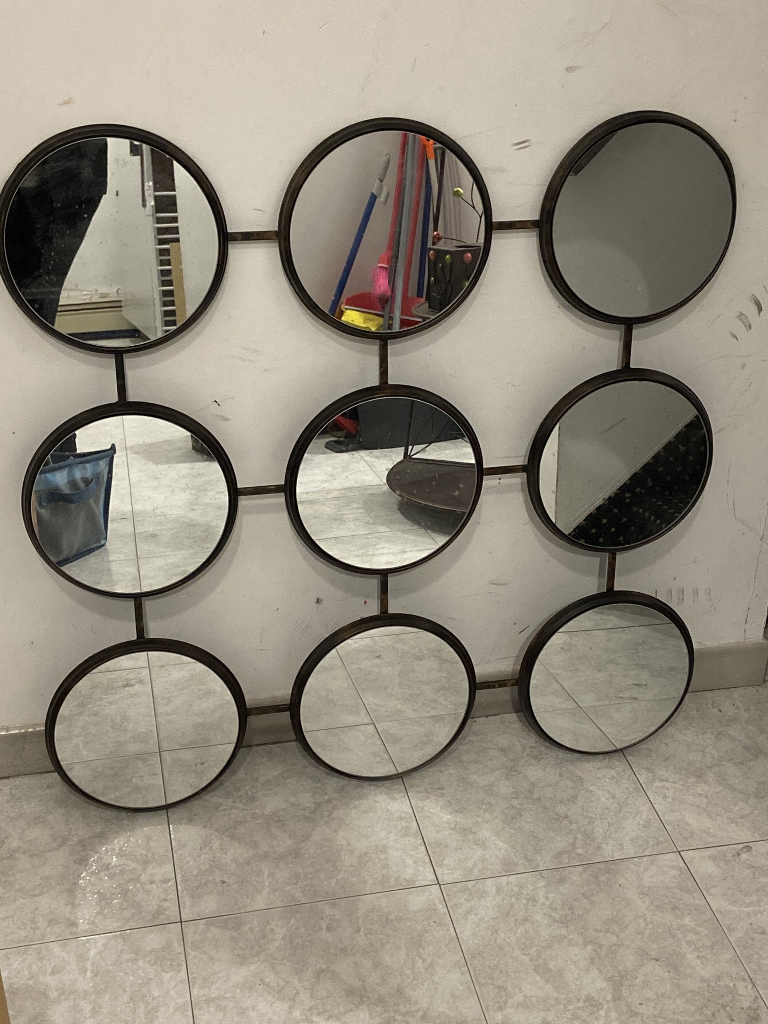 Cool and Edgy Circle Wall Mirror