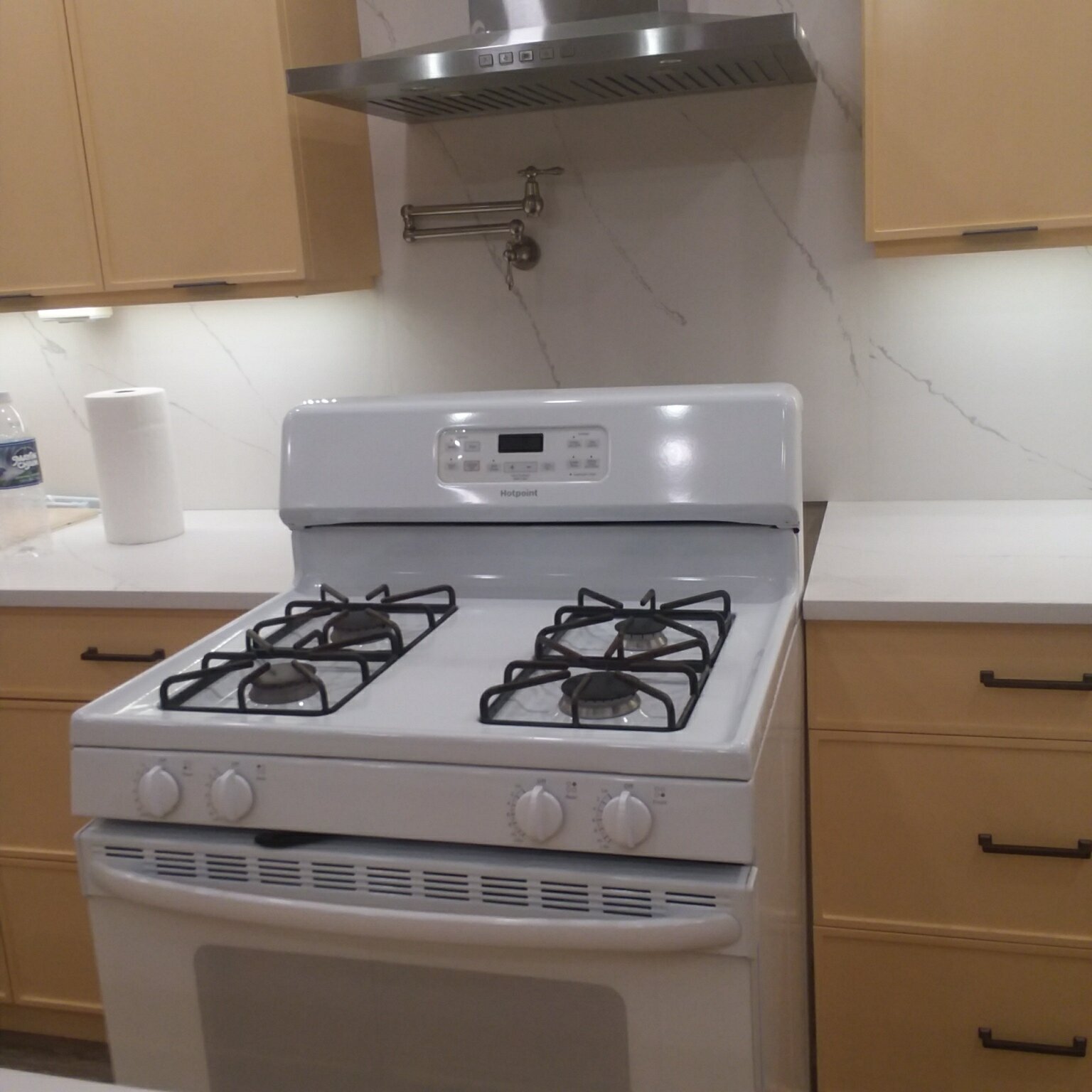 Hotpoint Free Standing Gas Range