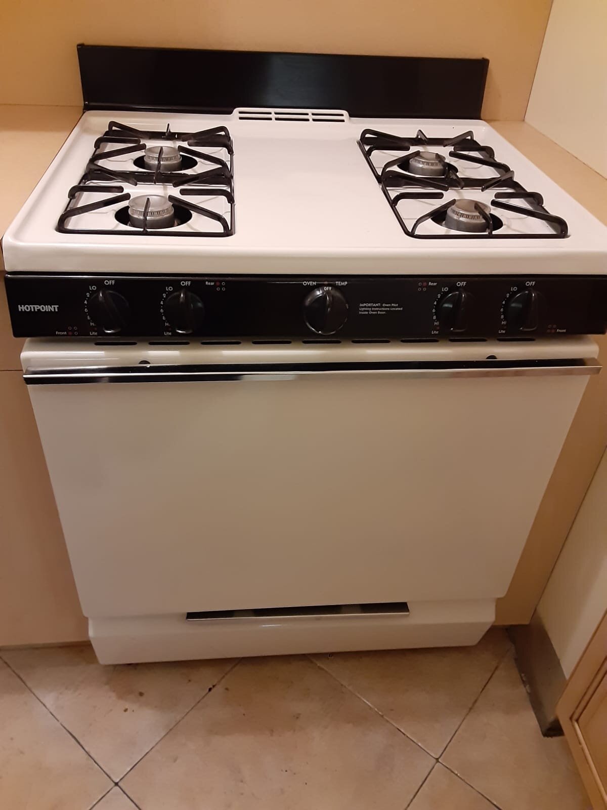 Brand New Hotpoint Range