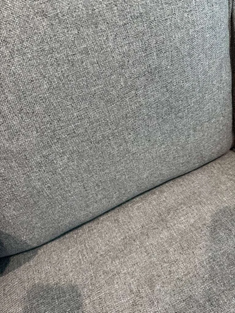 WhatsApp Image 2025-12-05 at 11.37.42_e242c885.jpg