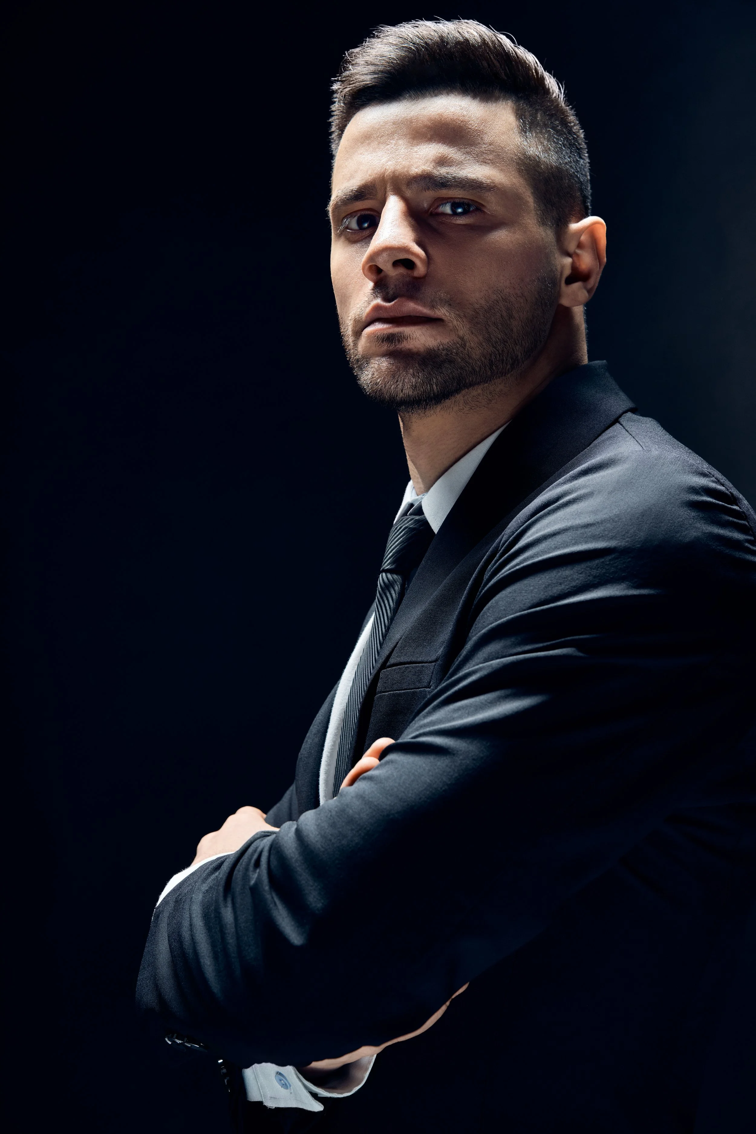 How to Write Alpha Heroes in Romance (3 Proven Steps)