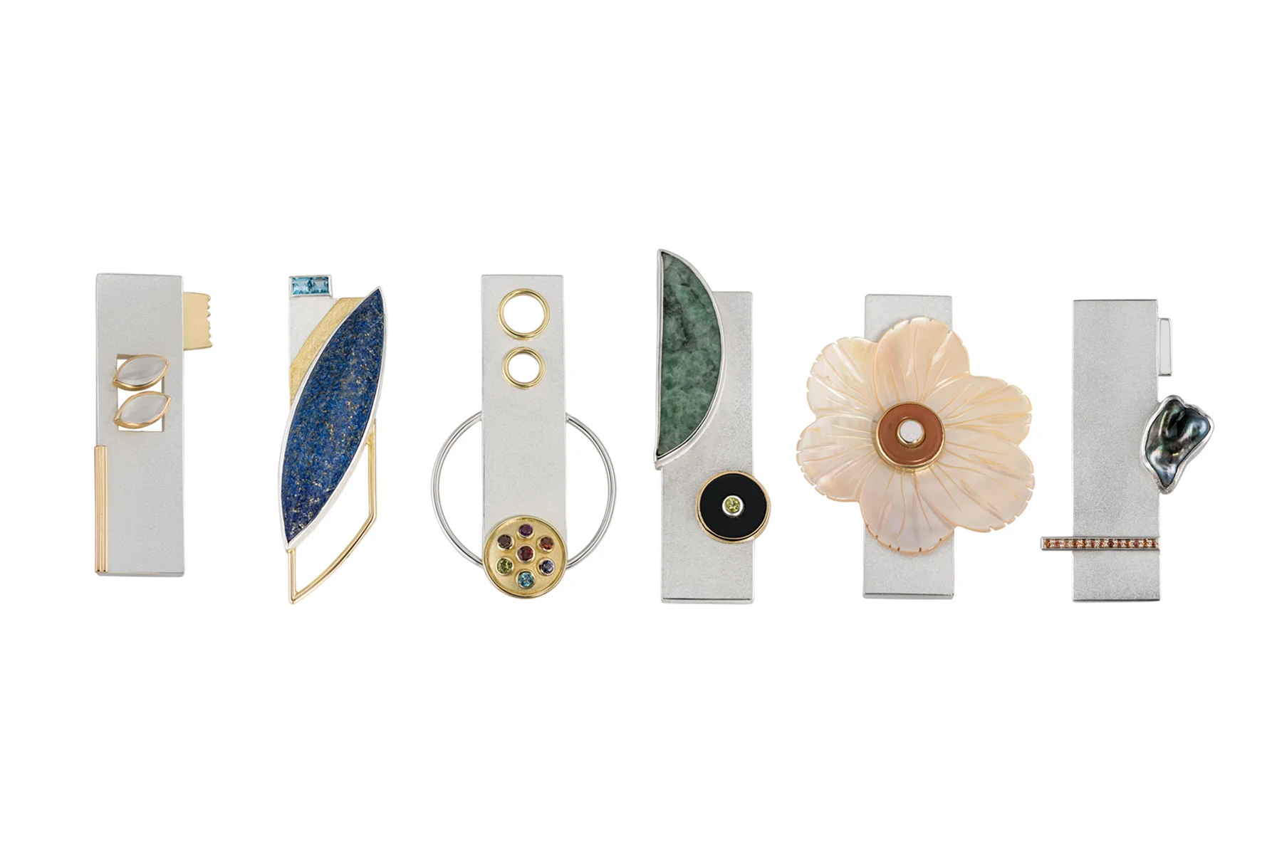 Brooch group Sterling silver, 18kt yellow gold, assorted gemstones 2015
