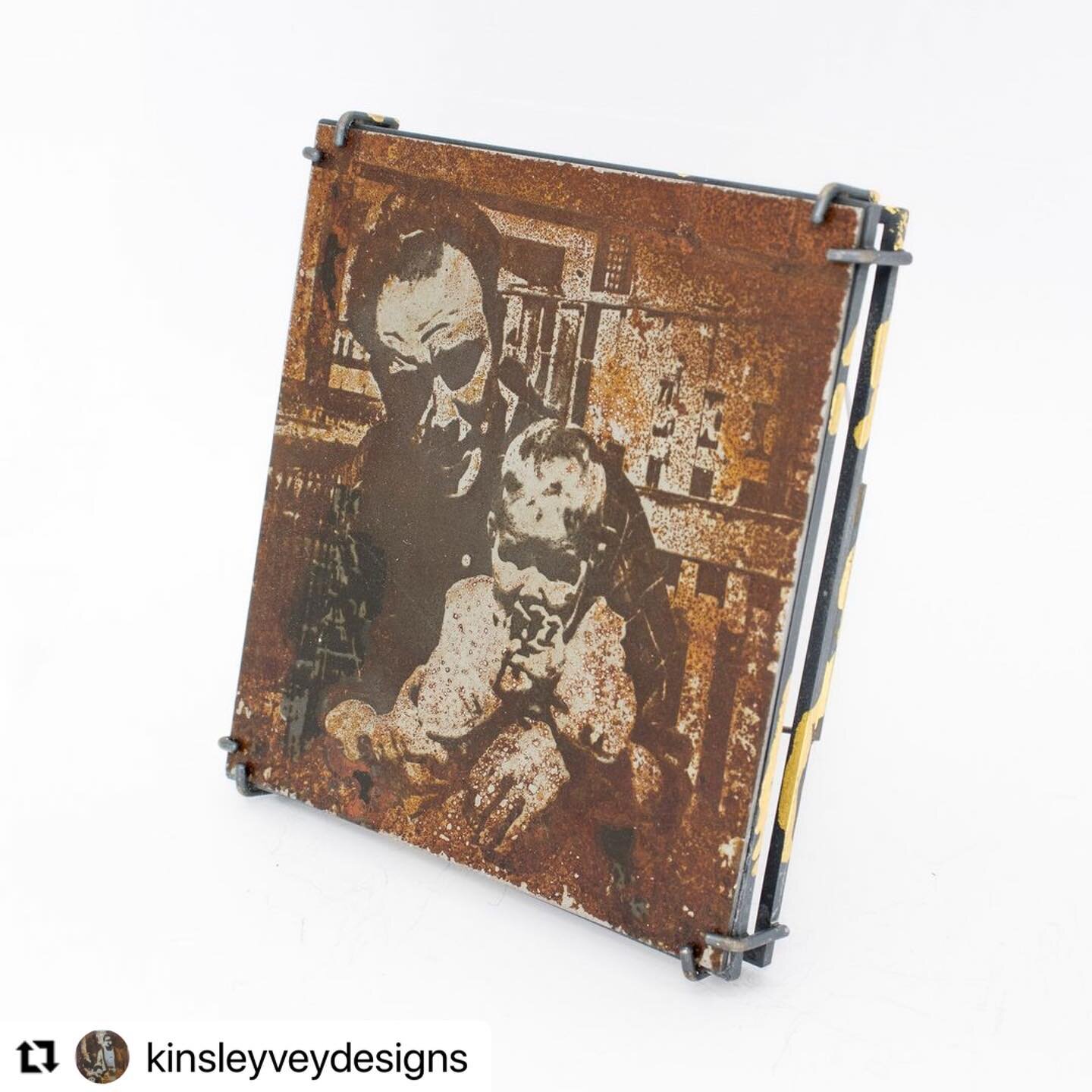 #Repost @kinsleyveydesigns with @use.repost
・・・
I'm very excited to announce that I will be exhibiting at @contemporaniabarcelona this month in Barcelona! September 28th - September 30th

I will be showing a mix of work from my 'Iron Identity' and 'T