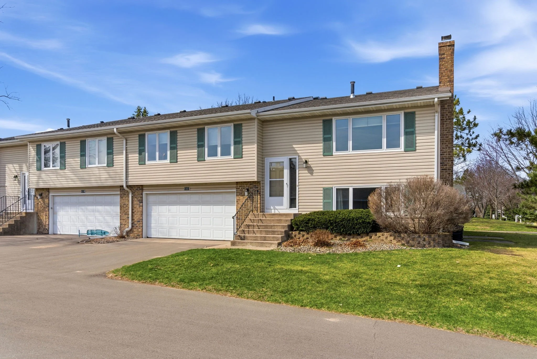 8361 W 100th Street Bloomington