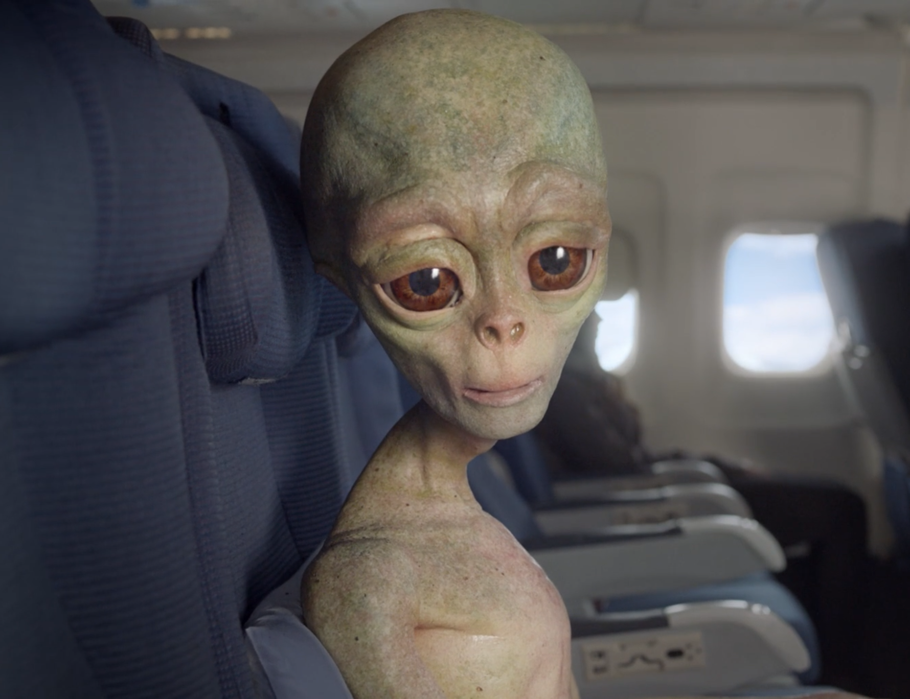 AMTRAK ALIEN.png