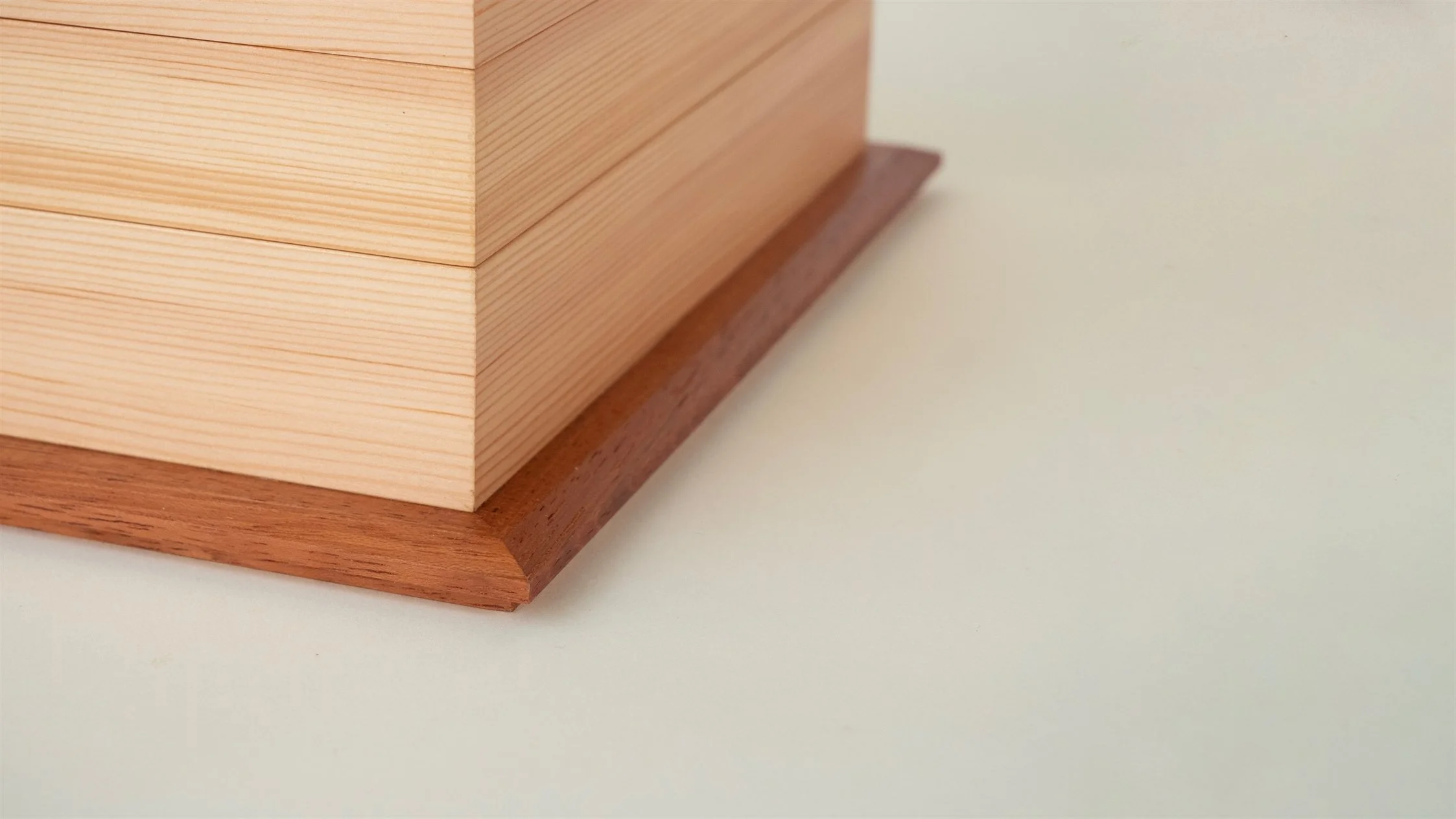 Resignificando el pino: base